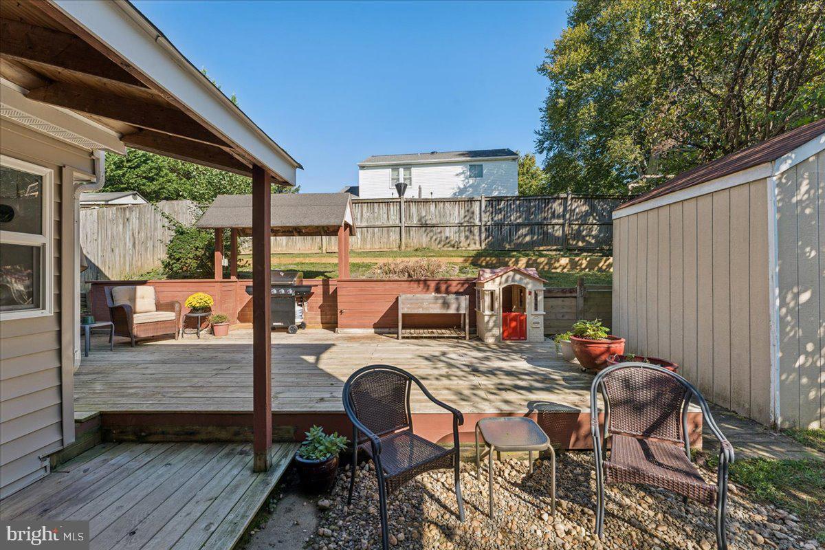 FOUR SEASONS ESTATES - Residential