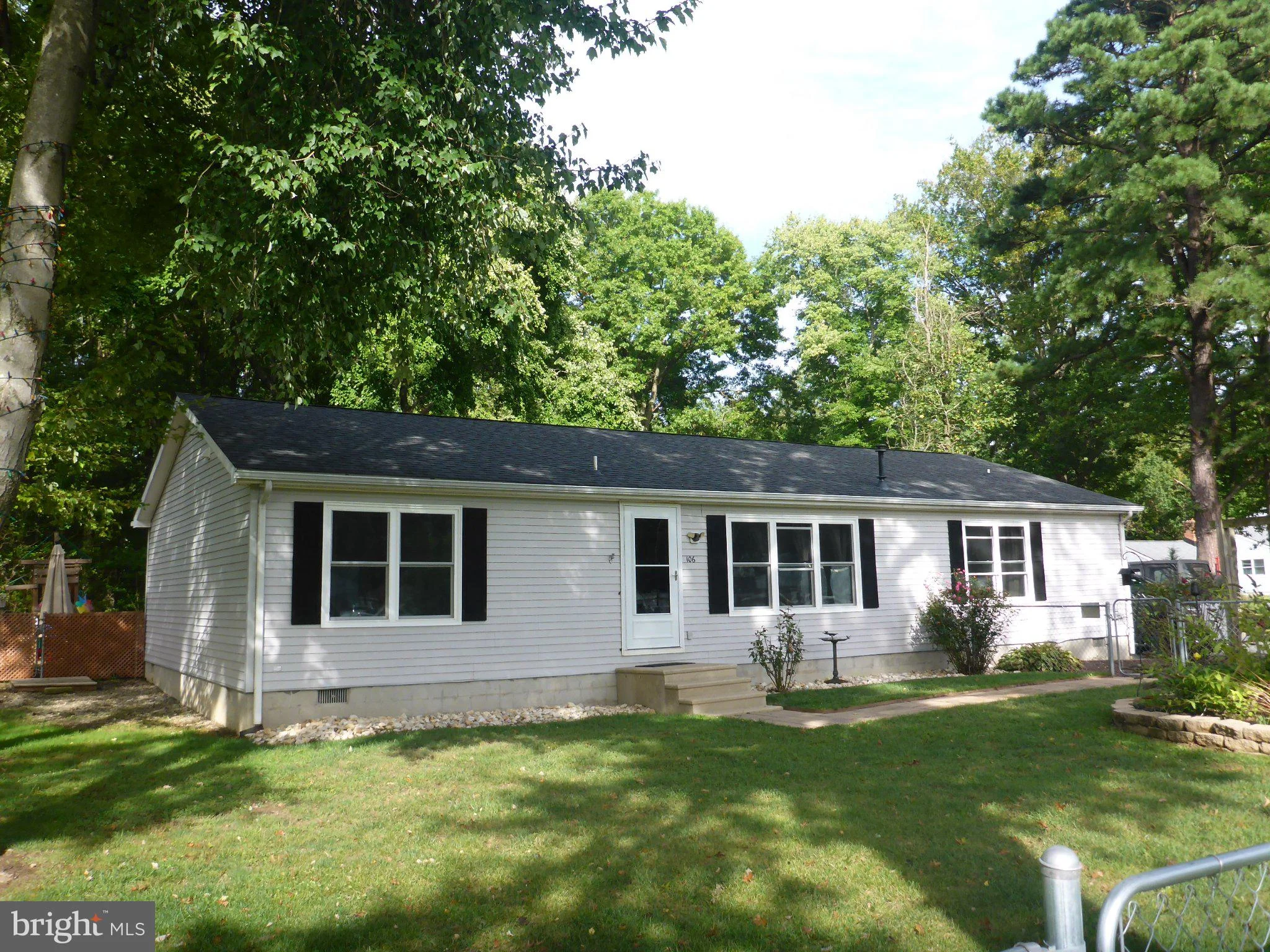 106 Edgewater Avenue