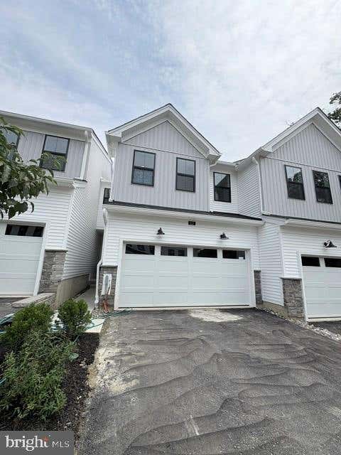 Townhouse For Sale - 112 Camryn Court<br/> DOWNINGTOWN, PA 19335