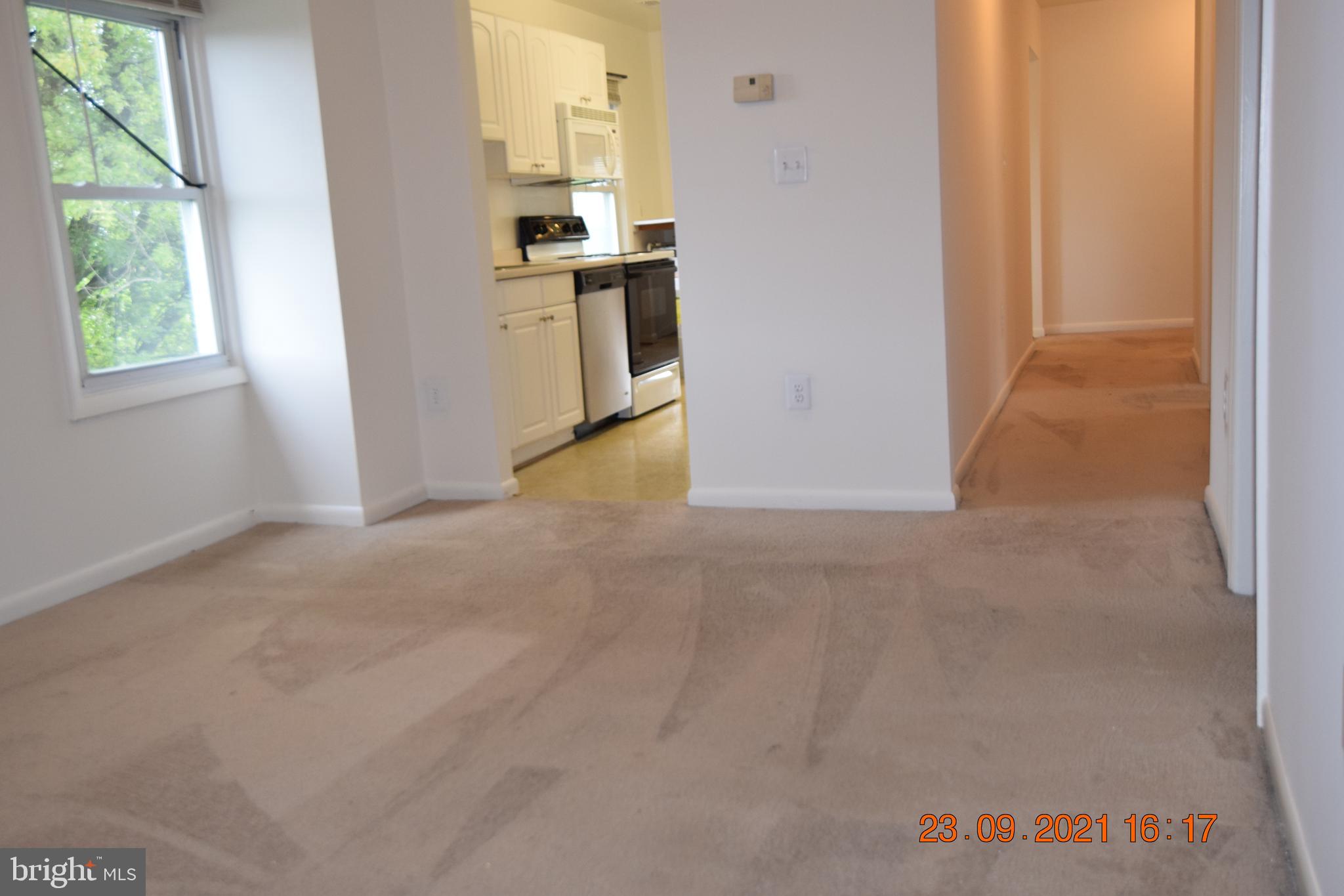 DAMASCUS OUTSIDE - Residential Lease