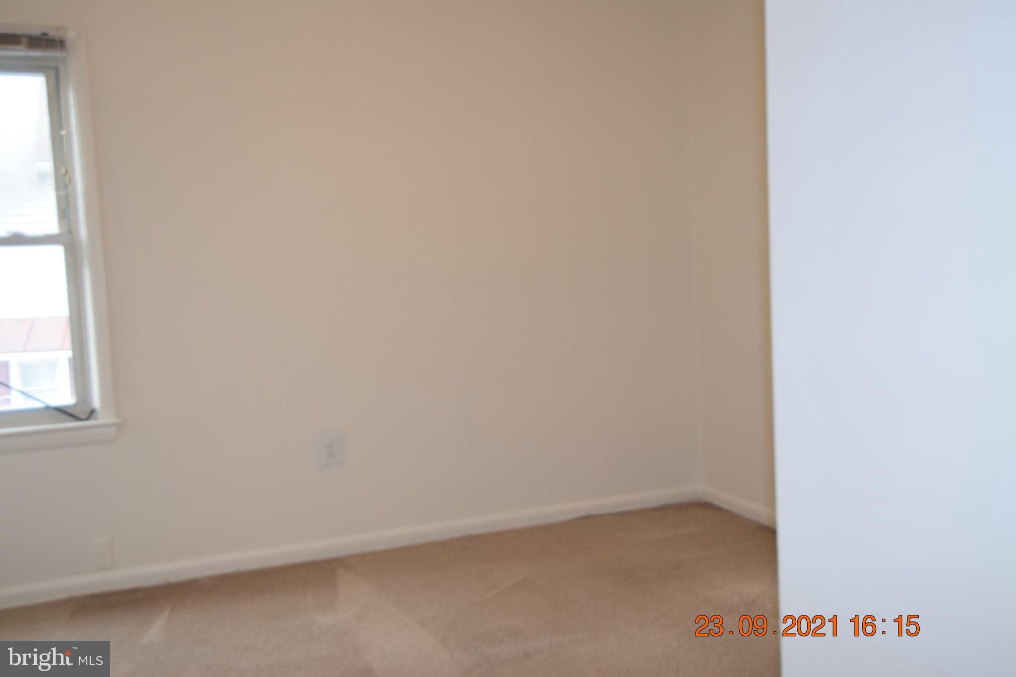 DAMASCUS OUTSIDE - Residential Lease