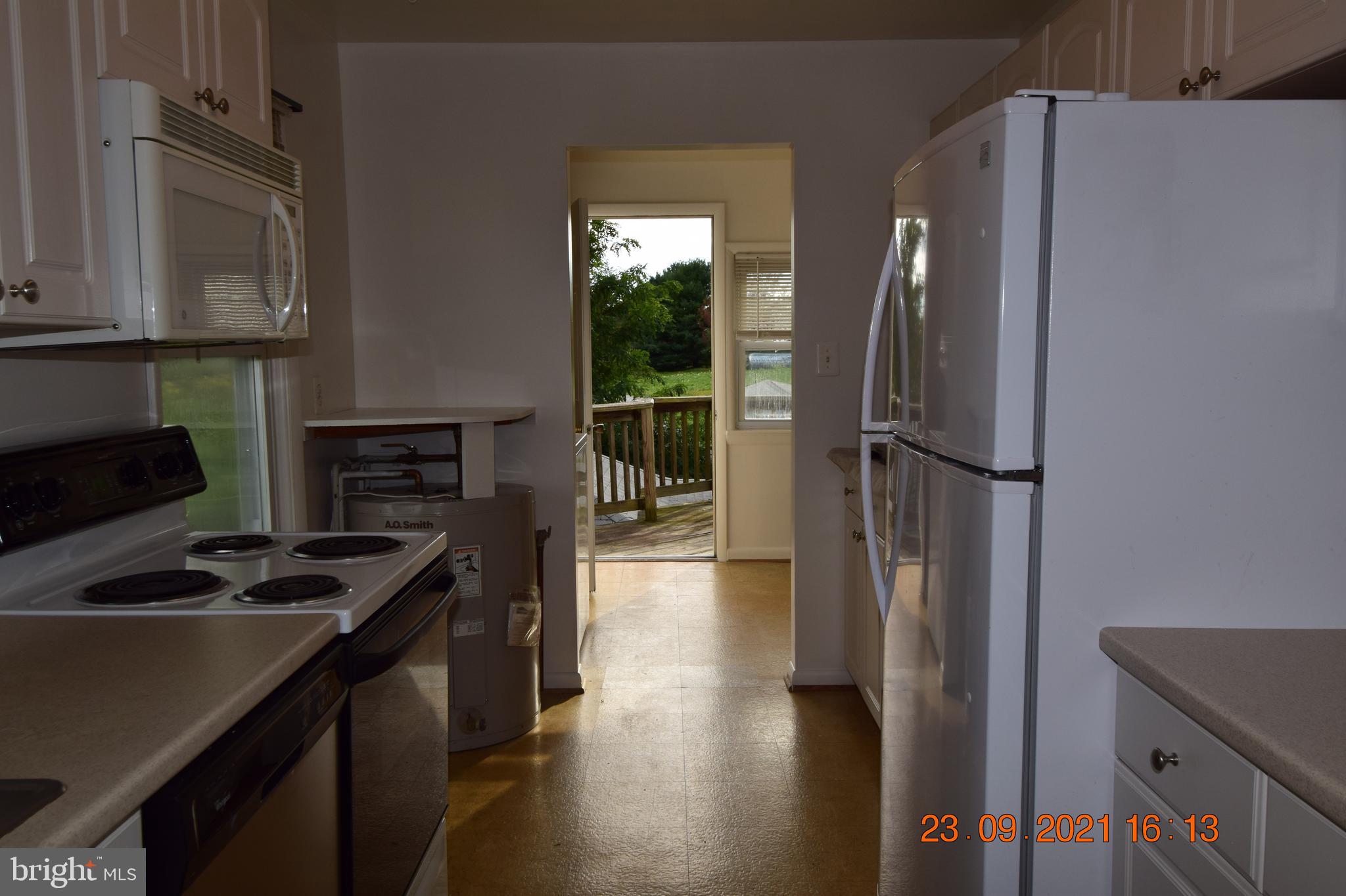 DAMASCUS OUTSIDE - Residential Lease