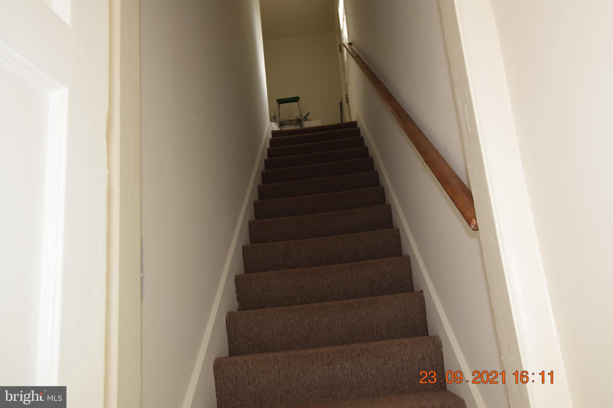 DAMASCUS OUTSIDE - Residential Lease