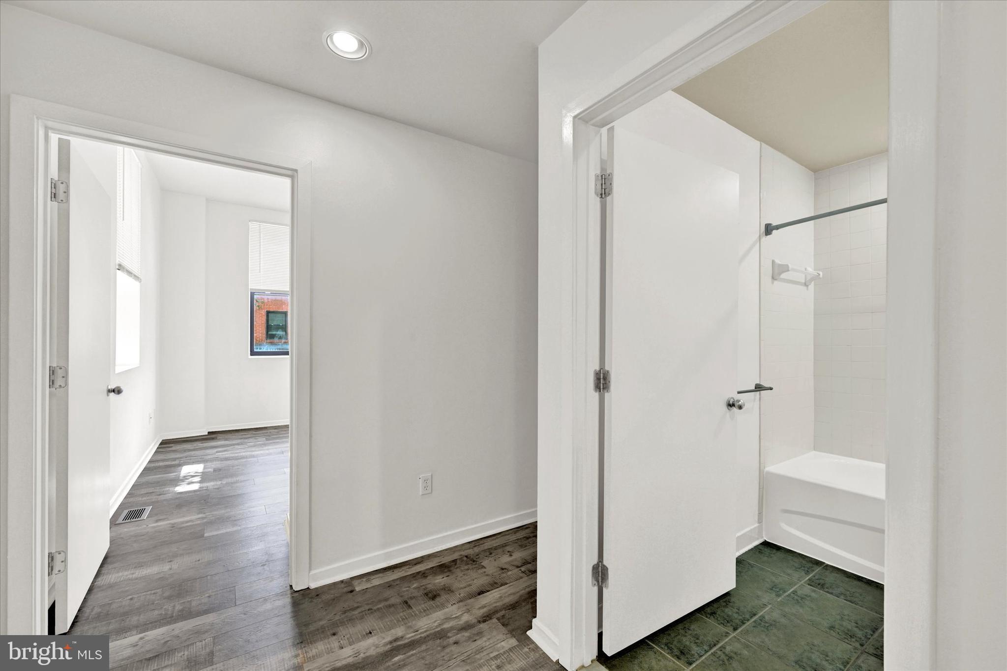 FEDERAL HILL HISTORIC DISTRICT - Residential Lease