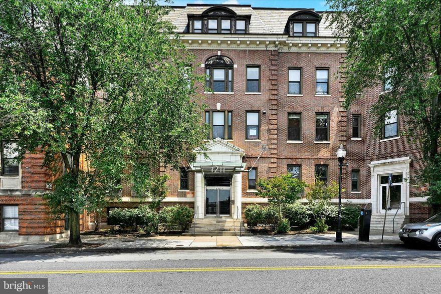 Welcome to the Heart of Federal Hill - Luxury Two-Story Condo! Discover the epitome of modern living in this exquisite two-story condo nestled in the heart of Federal Hill. With an open floor plan and a host of amenities, this secure building offers an unparalleled living experience. Key Features: Open Floor Plan: Enjoy seamless flow between living spaces, perfect for entertaining and daily living. Secure Building: Rest easy knowing your safety and privacy are our top priorities. Indoor Basketball Court: Stay active and indulge your competitive spirit in the convenience of your own building. Fitness Center: Embrace a healthy lifestyle with state-of-the-art exercise facilities at your fingertips. Lounge: Relax and unwind in the chic and stylish lounge area, ideal for socializing or quiet moments. Office and Garden: Find your oasis of productivity or tranquility in the dedicated office and lush garden spaces. Roof-Top Terrace: Experience breathtaking views and soak in the sun on the rooftop terrace, a perfect retreat. Garage Parking: Secure your vehicle in our garage, available for an additional $125 per month.  Nestled in the heart of Federal Hill, this condo places you amidst an array of trendy restaurants, boutique shops, and vibrant entertainment options. Enjoy the convenience of city living with easy access to public transportation and major highways.
This rental property is an opportunity not to be missed. Immerse yourself in the luxurious lifestyle it offers, and schedule a private tour!