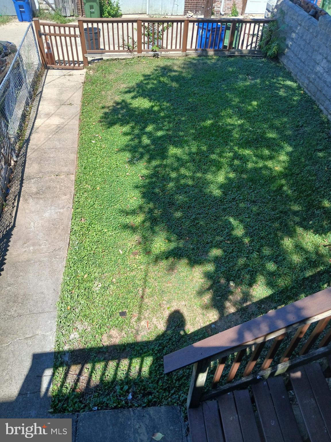 MONTEBELLO LAKE - Residential