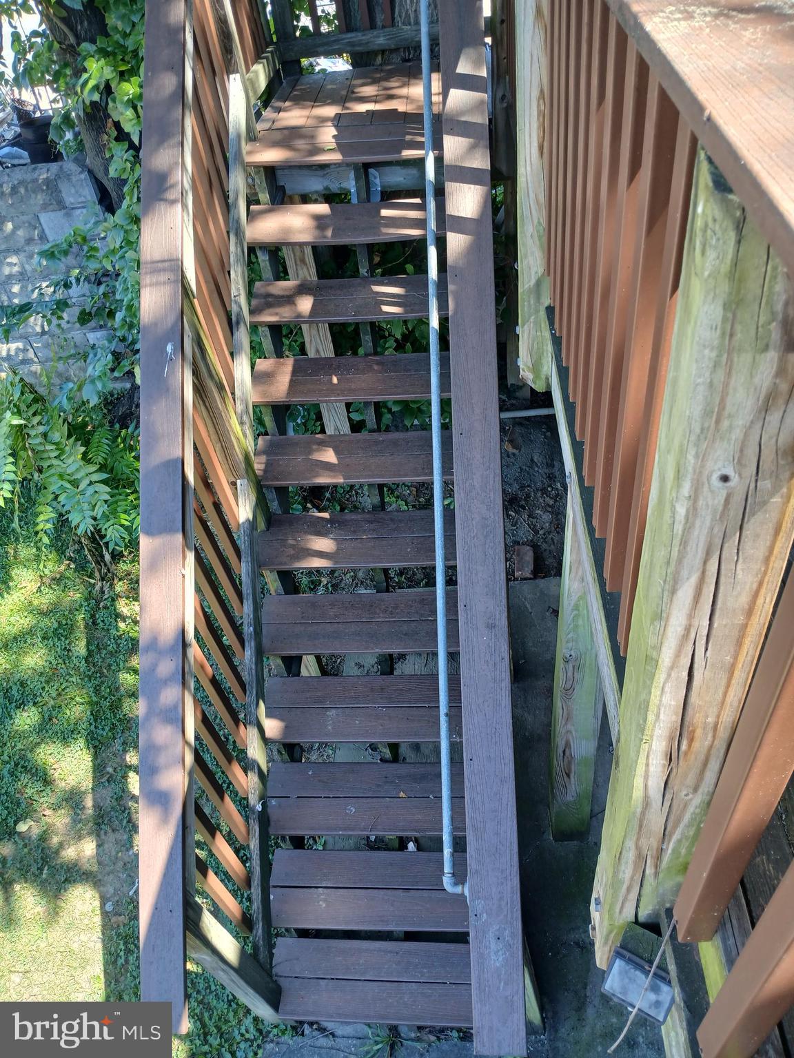 MONTEBELLO LAKE - Residential