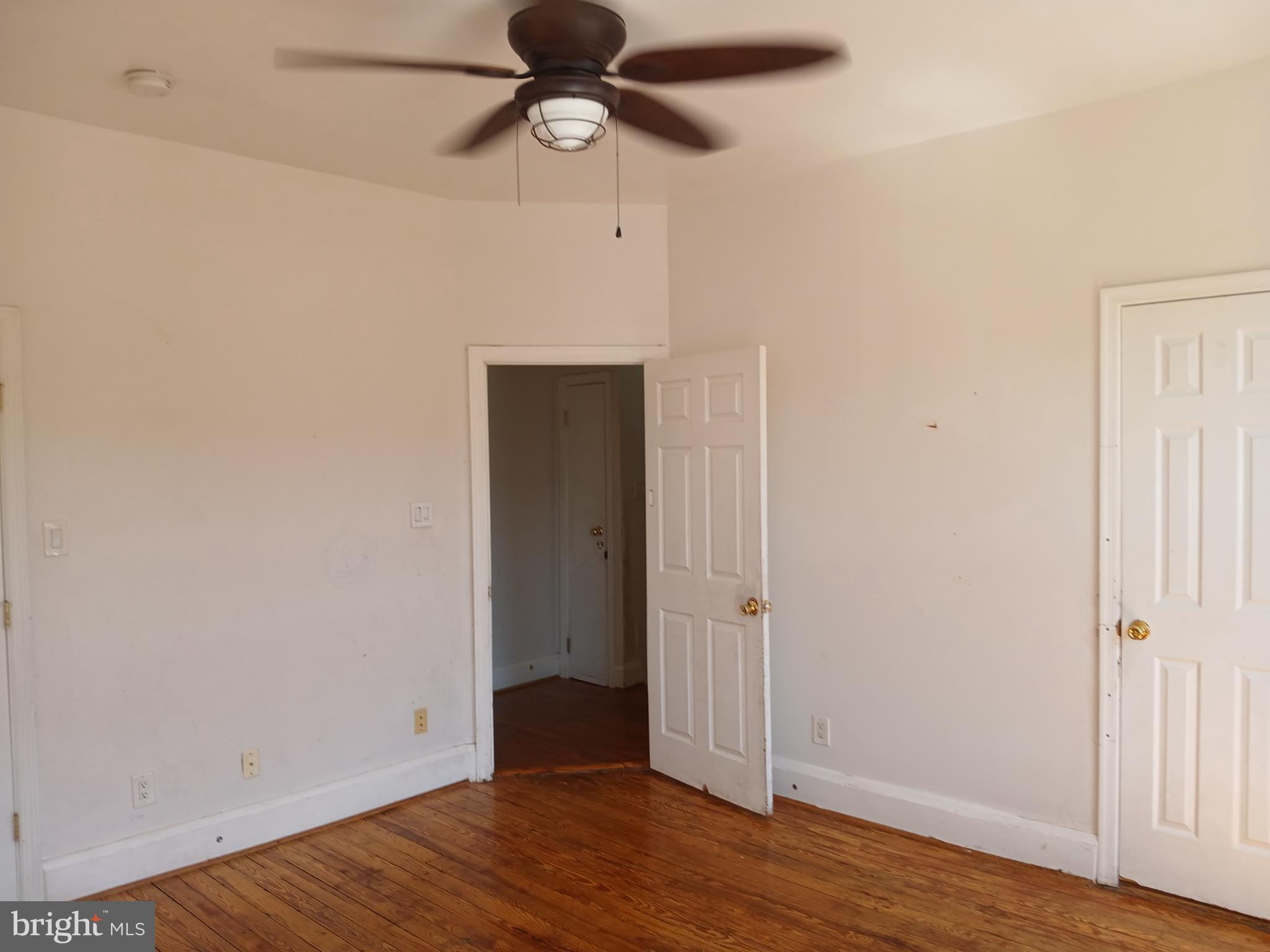 MONTEBELLO LAKE - Residential