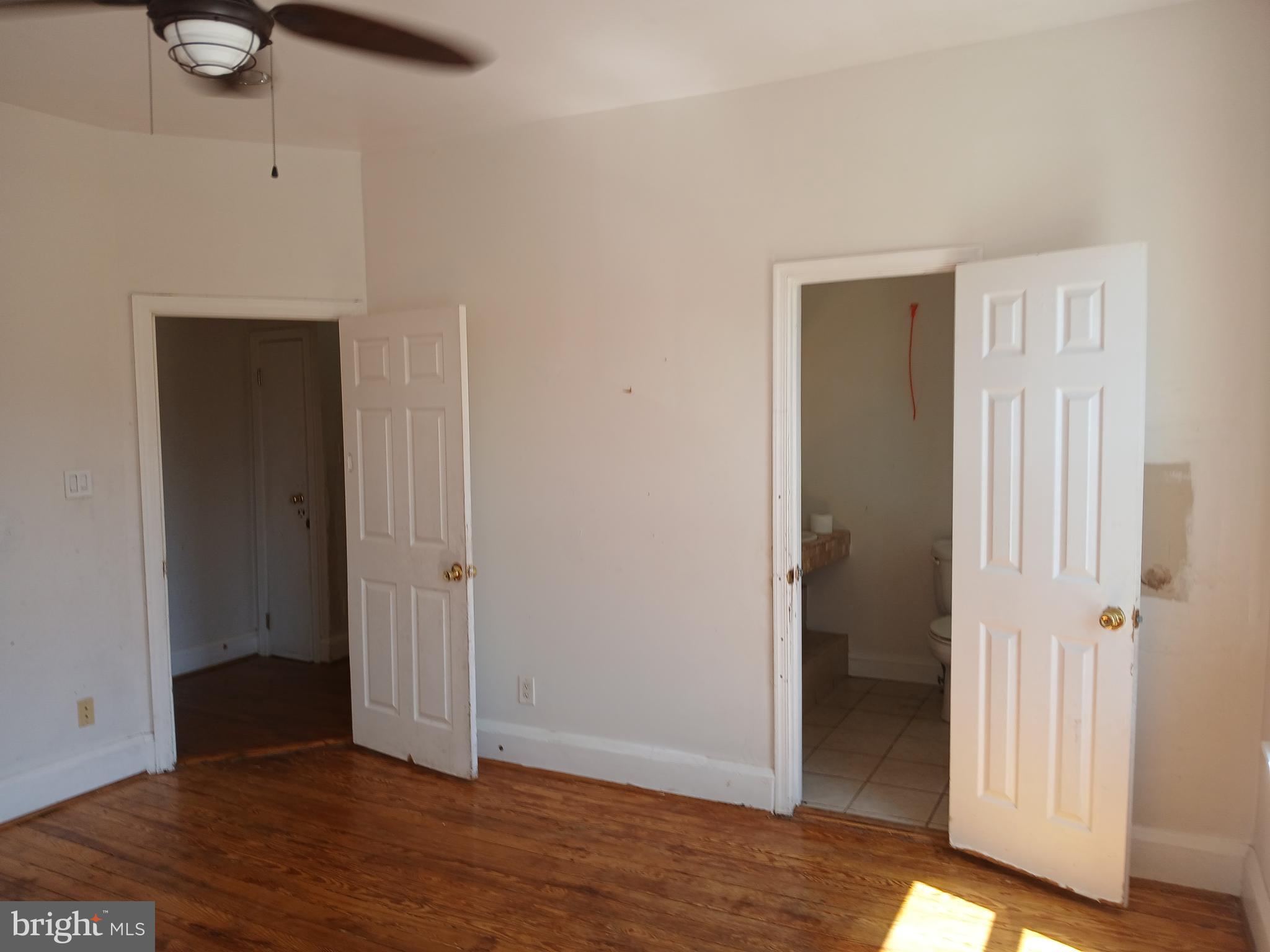 MONTEBELLO LAKE - Residential