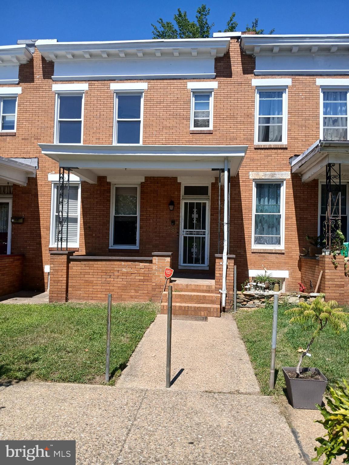 MONTEBELLO LAKE - Residential