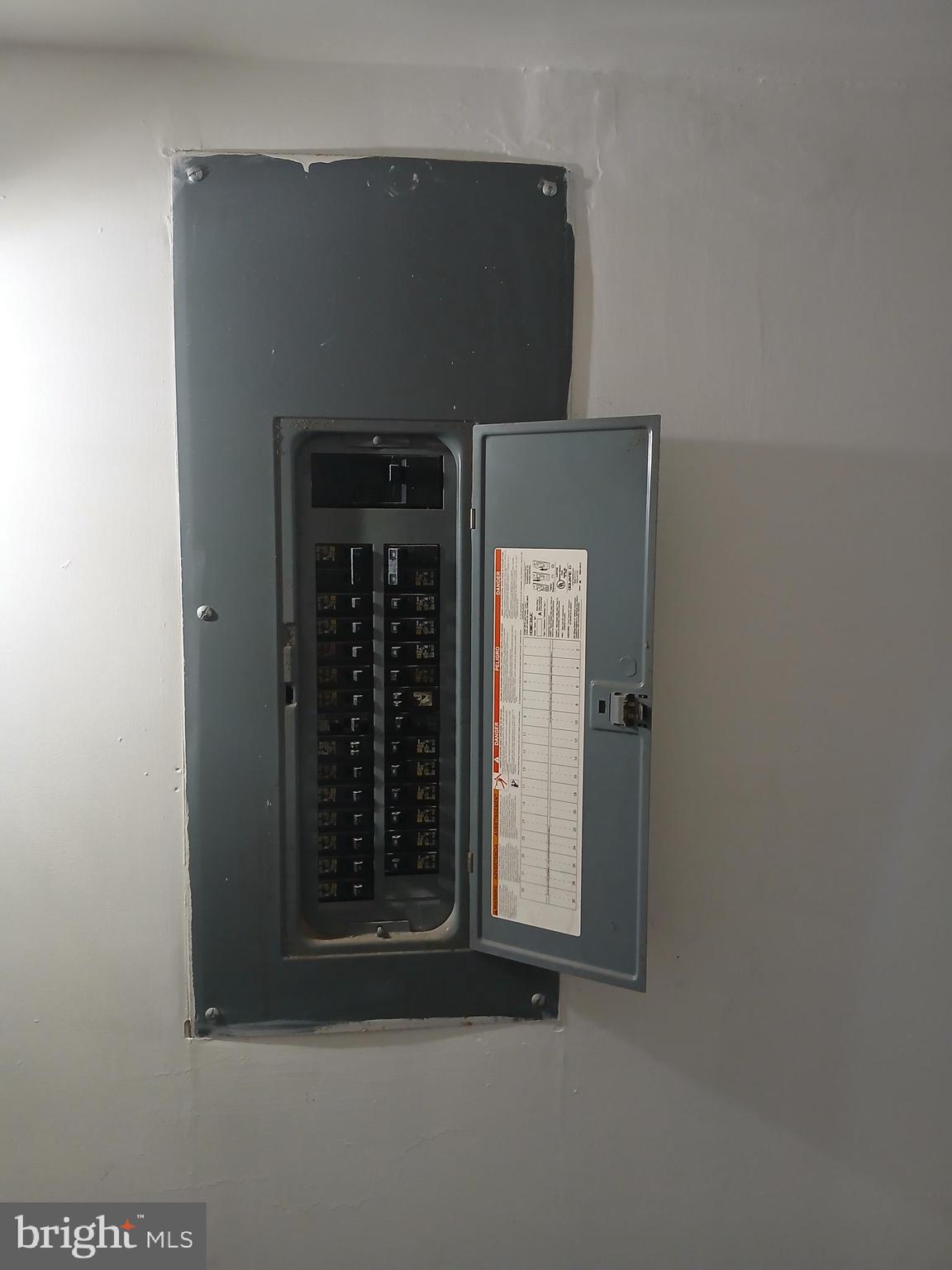 MONTEBELLO LAKE - Residential