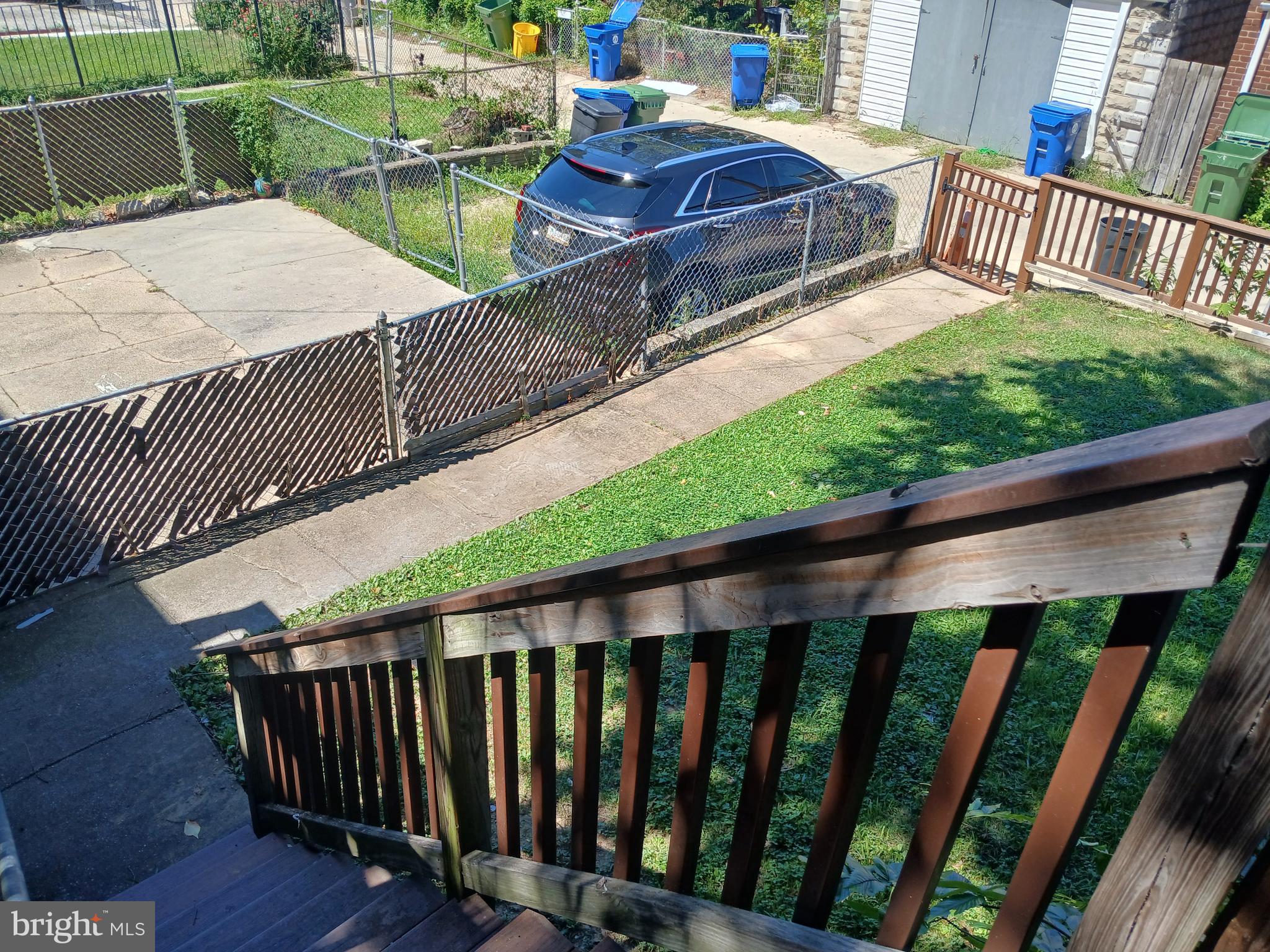 MONTEBELLO LAKE - Residential