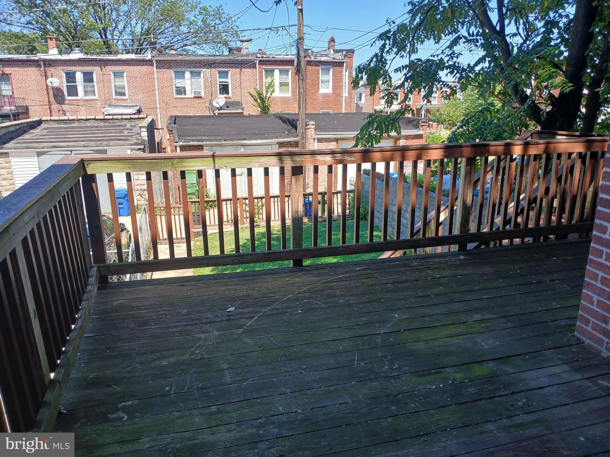 MONTEBELLO LAKE - Residential