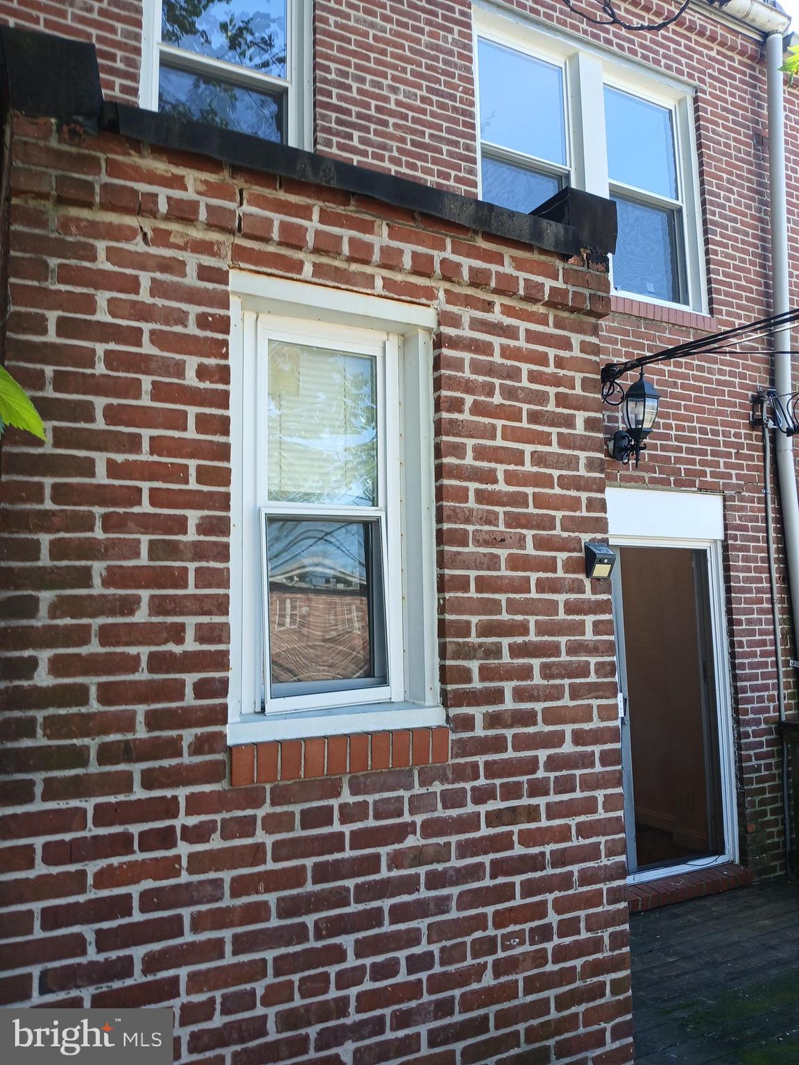 MONTEBELLO LAKE - Residential