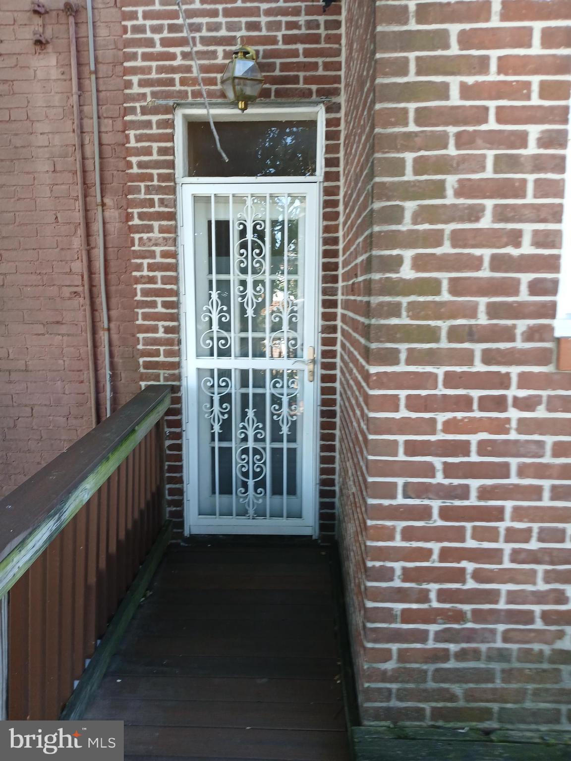 MONTEBELLO LAKE - Residential