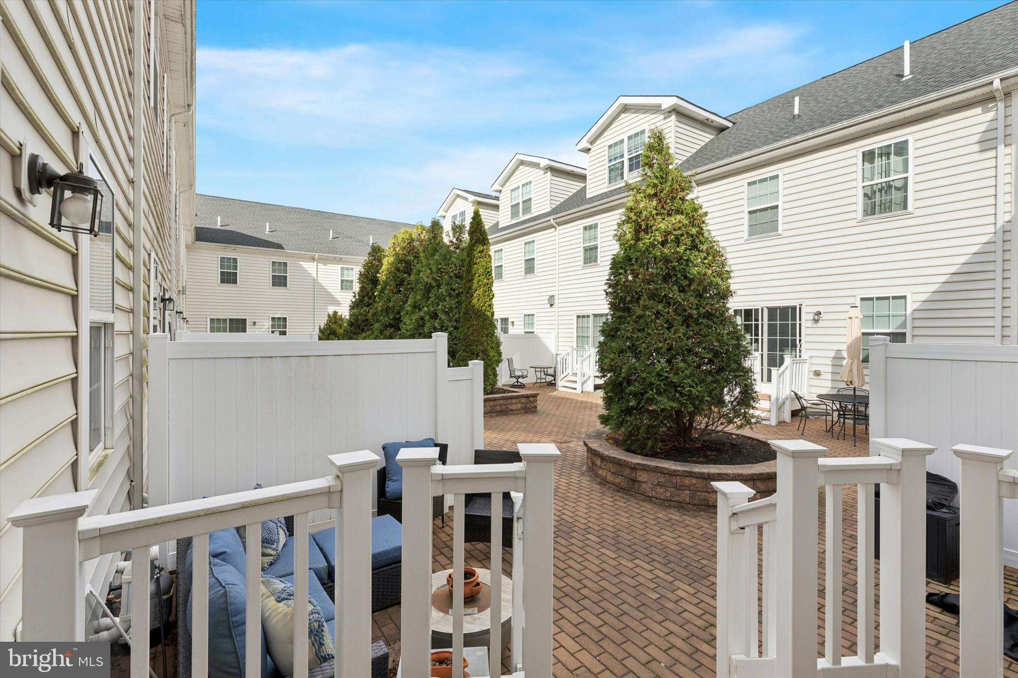 OVERLOOK AT CARRIAGE - Residential