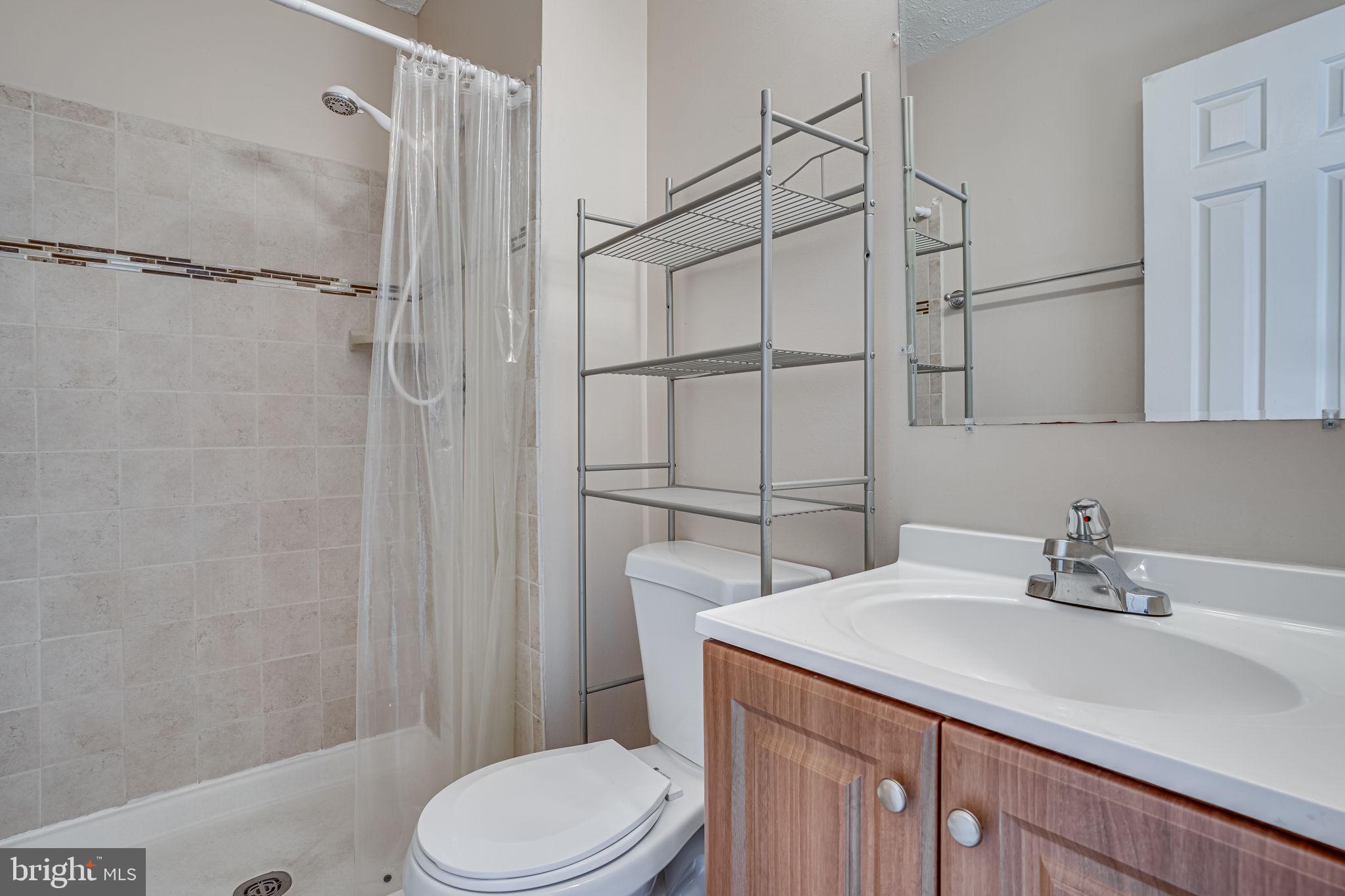 ROLLING FOREST - Residential Lease