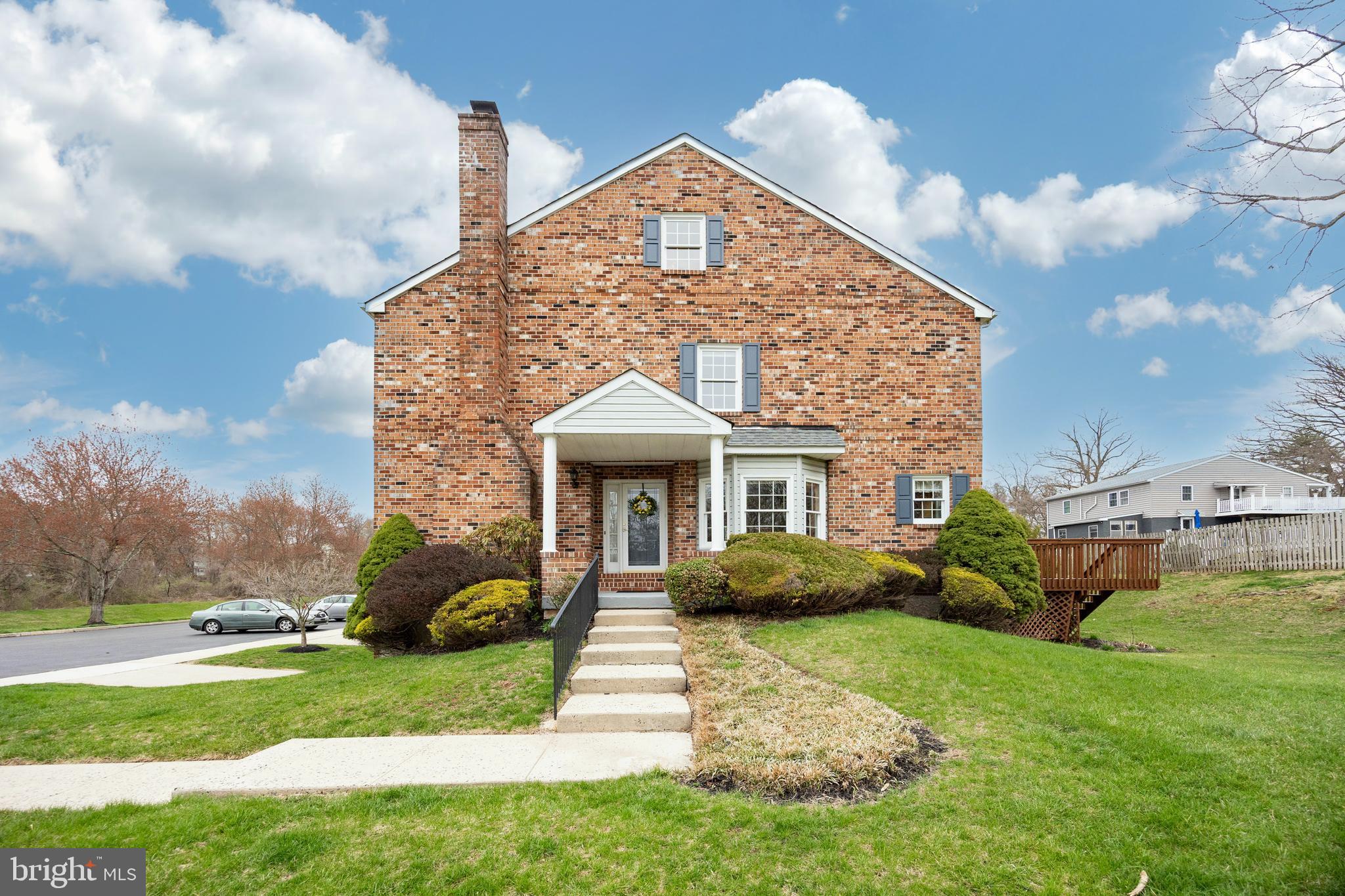 COLLEGE PARK - Residential