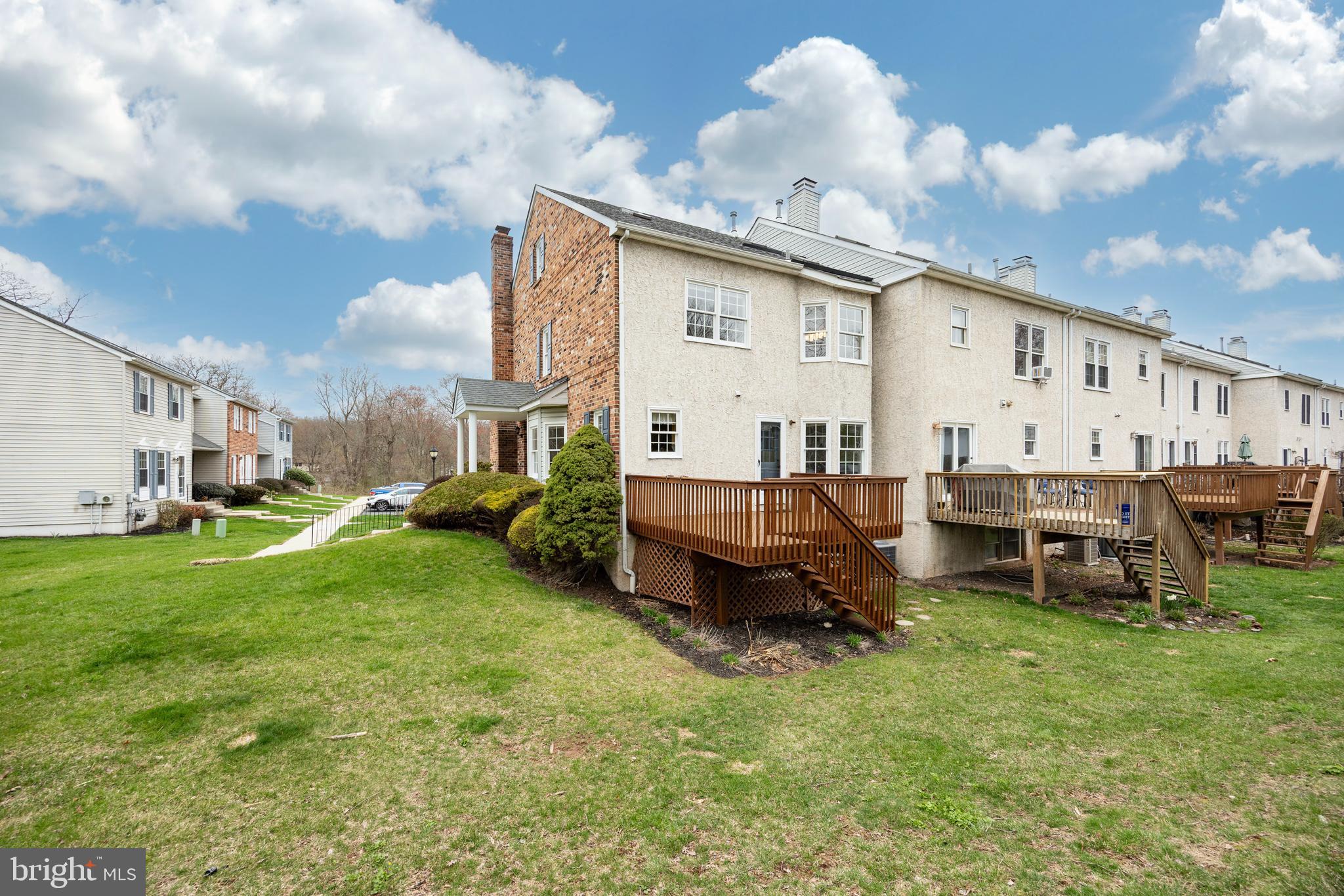 COLLEGE PARK - Residential