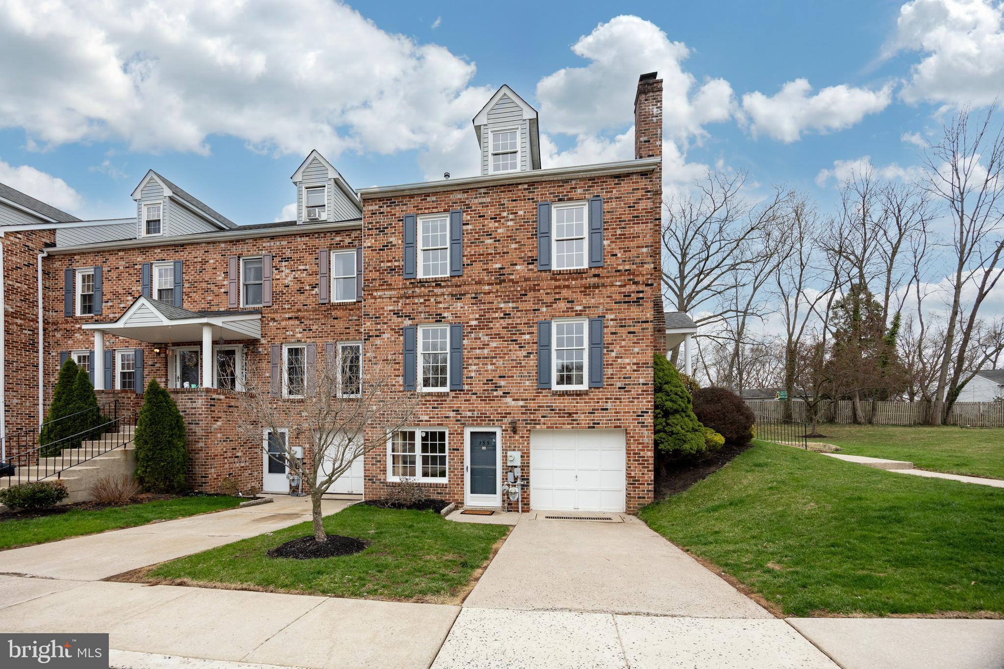 COLLEGE PARK - Residential