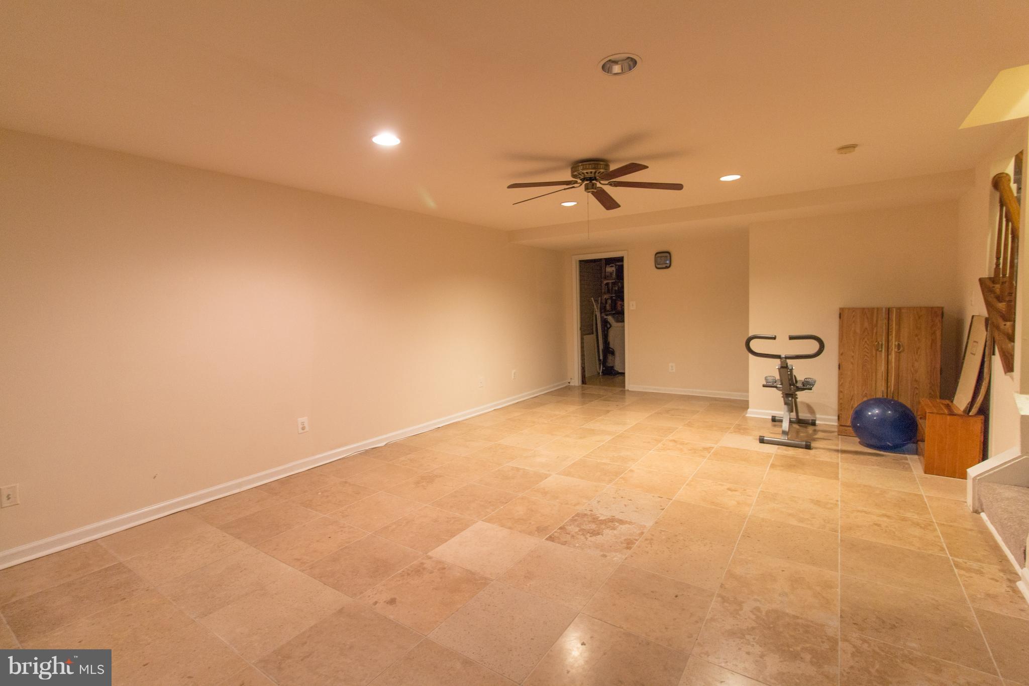 KINGSTOWNE - Residential