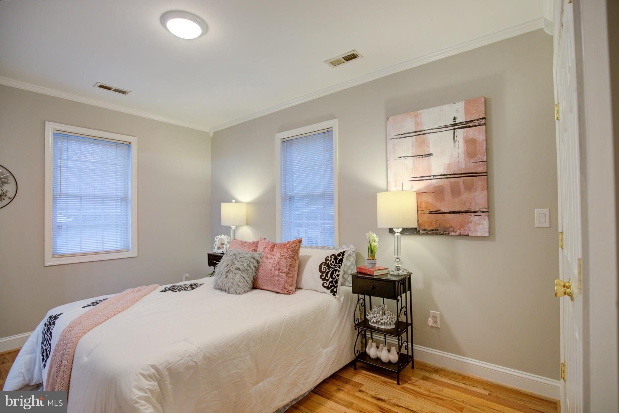 MEMORIAL HEIGHTS - Residential