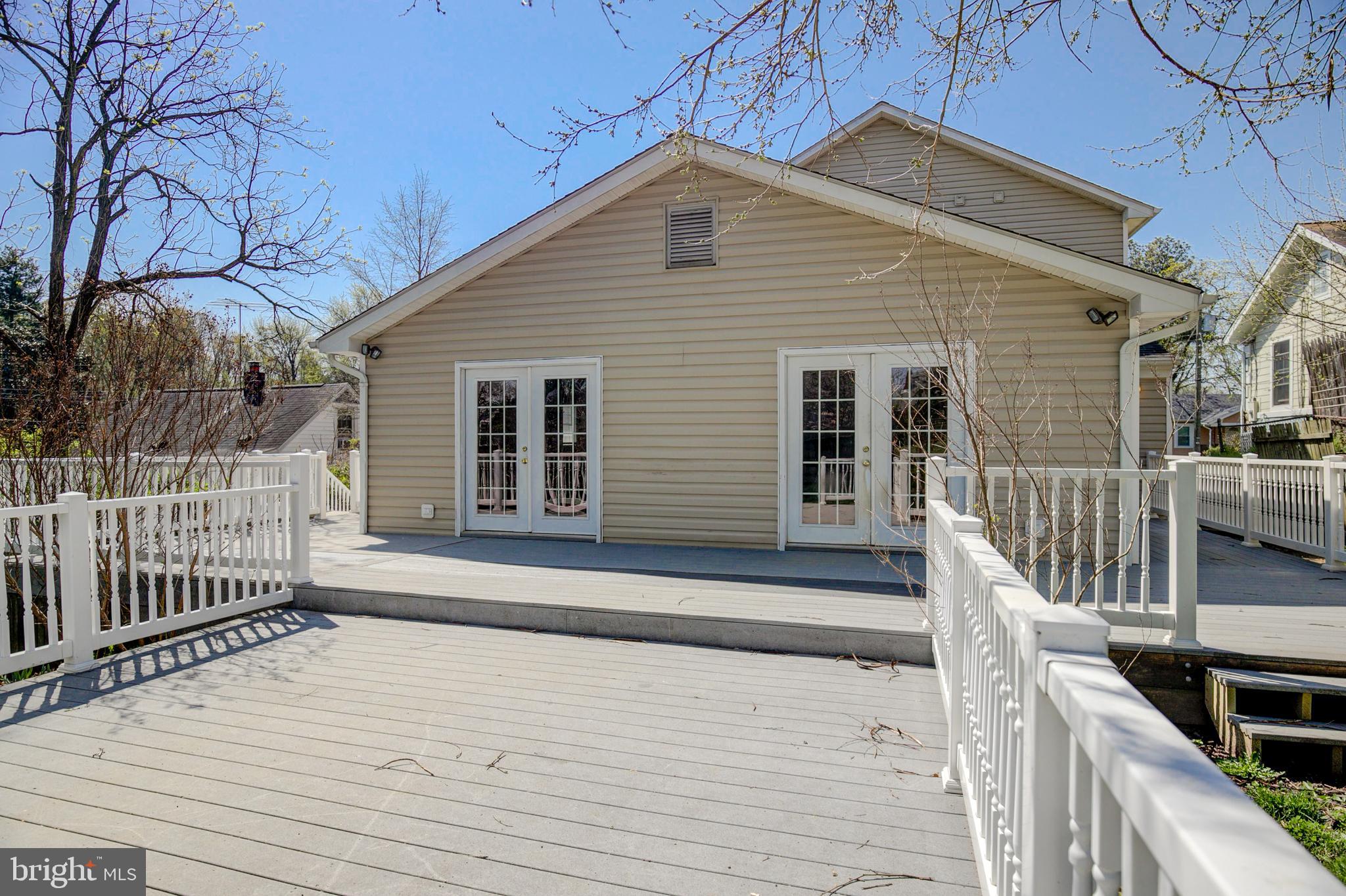 MEMORIAL HEIGHTS - Residential