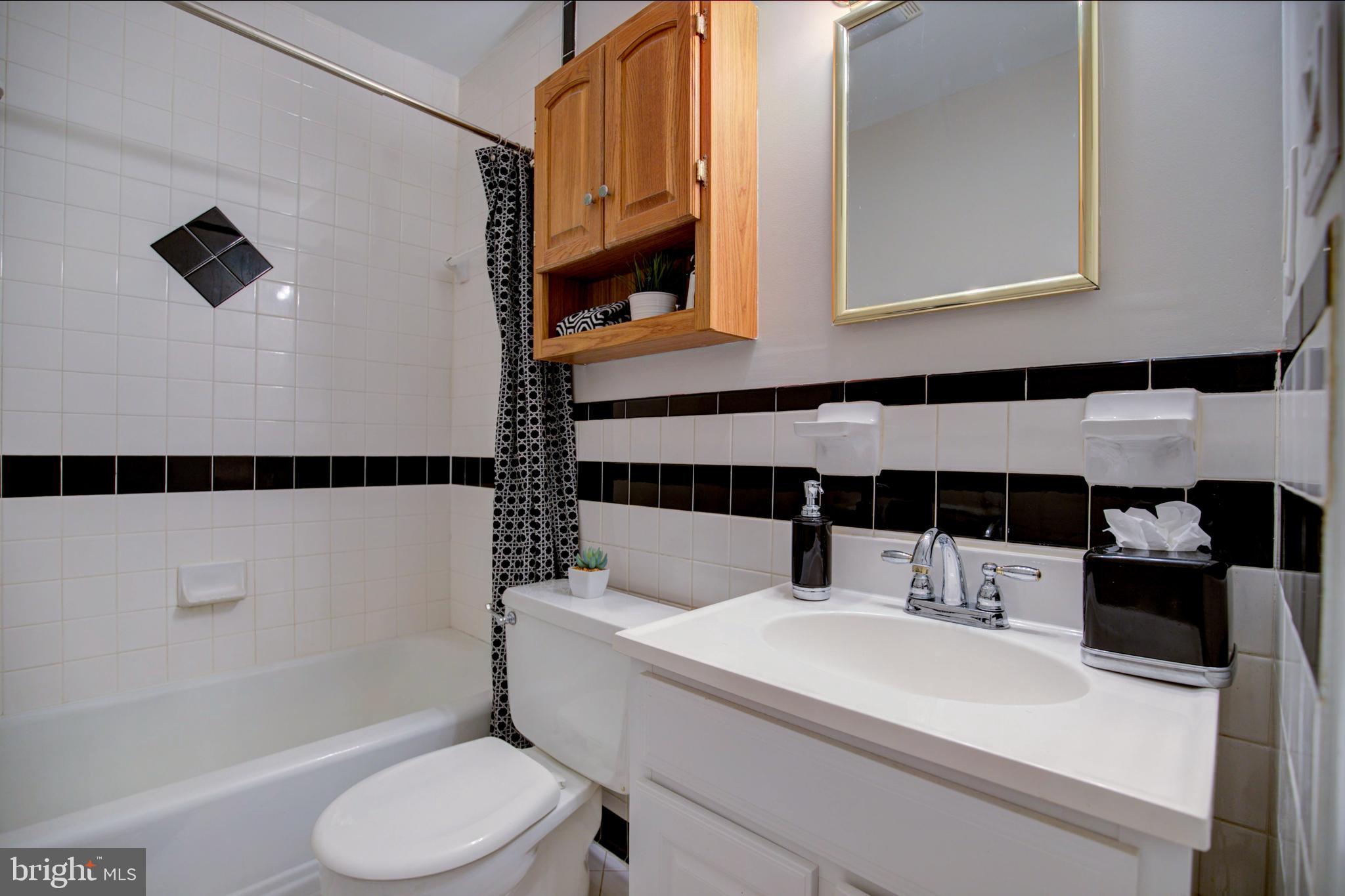 MEMORIAL HEIGHTS - Residential