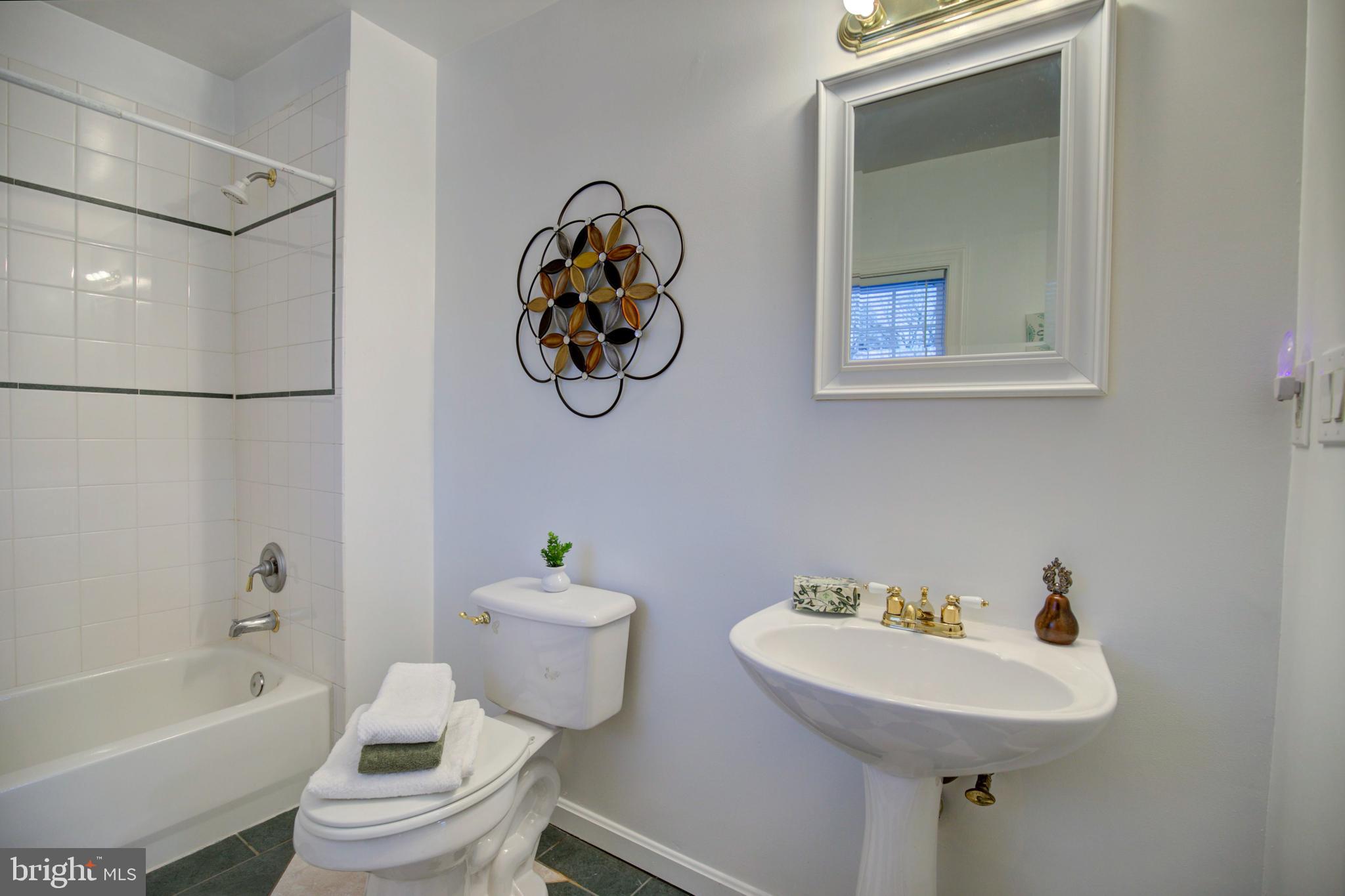 MEMORIAL HEIGHTS - Residential