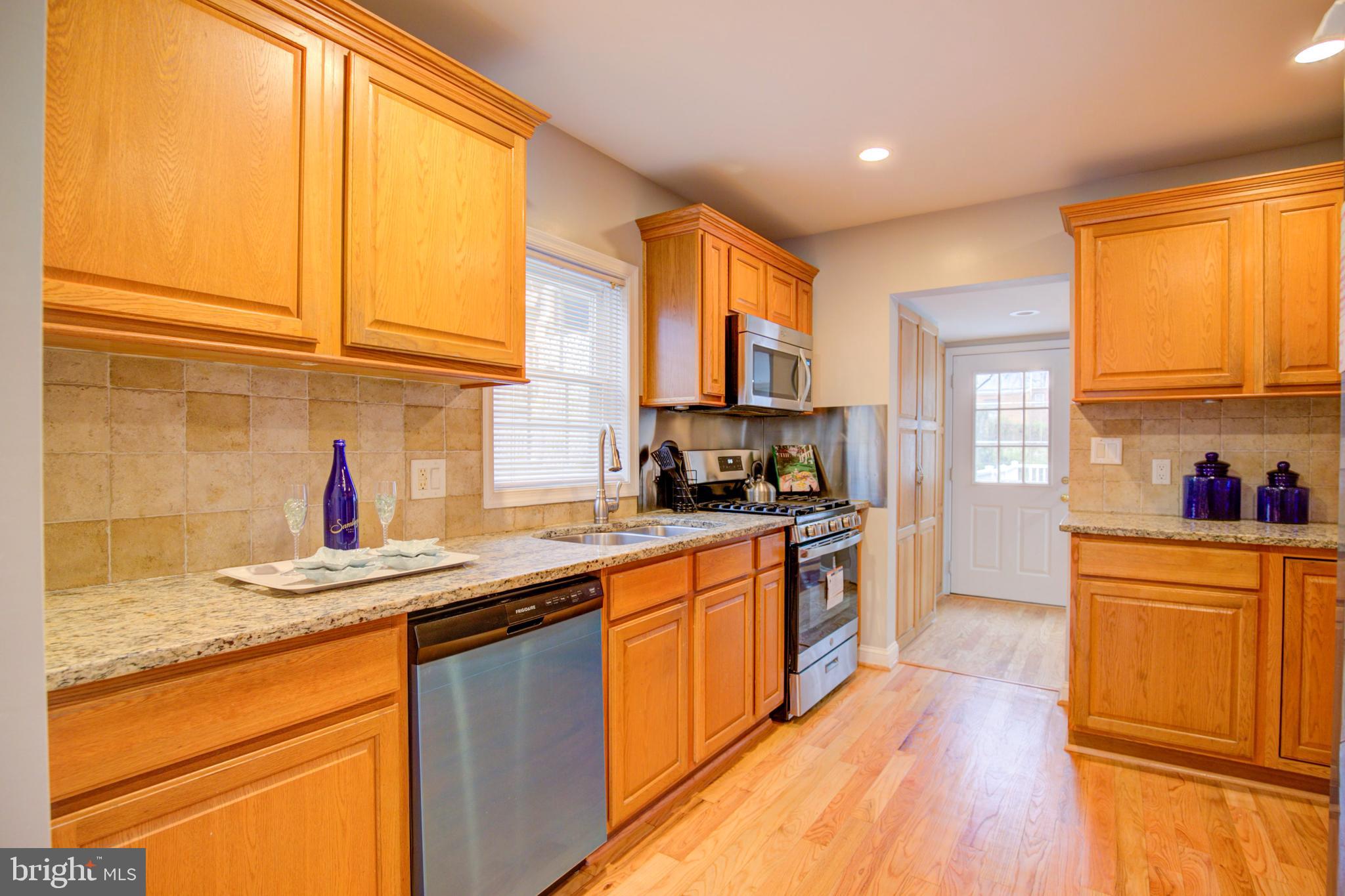 MEMORIAL HEIGHTS - Residential