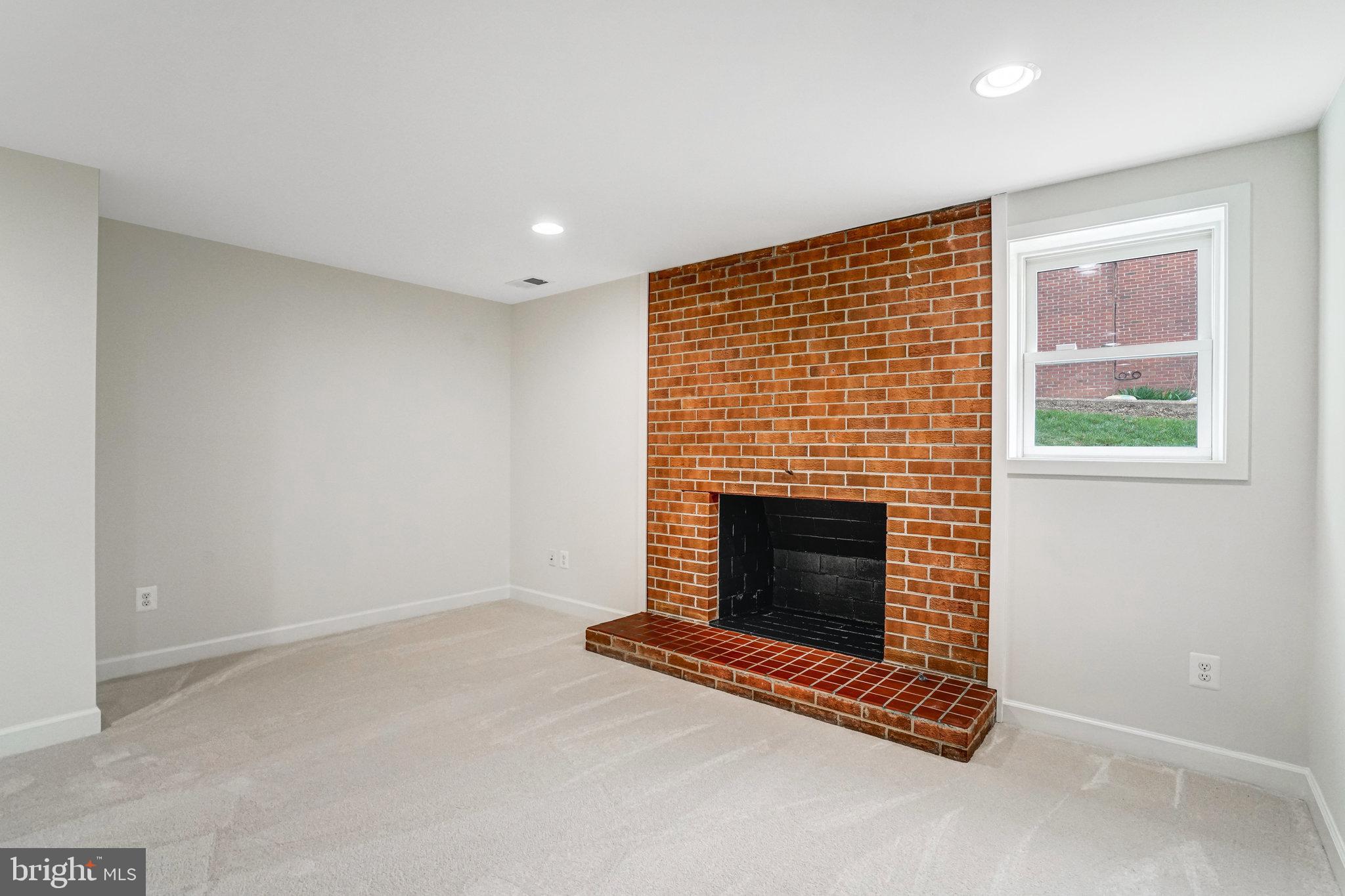 DONALDSON RUN - Residential