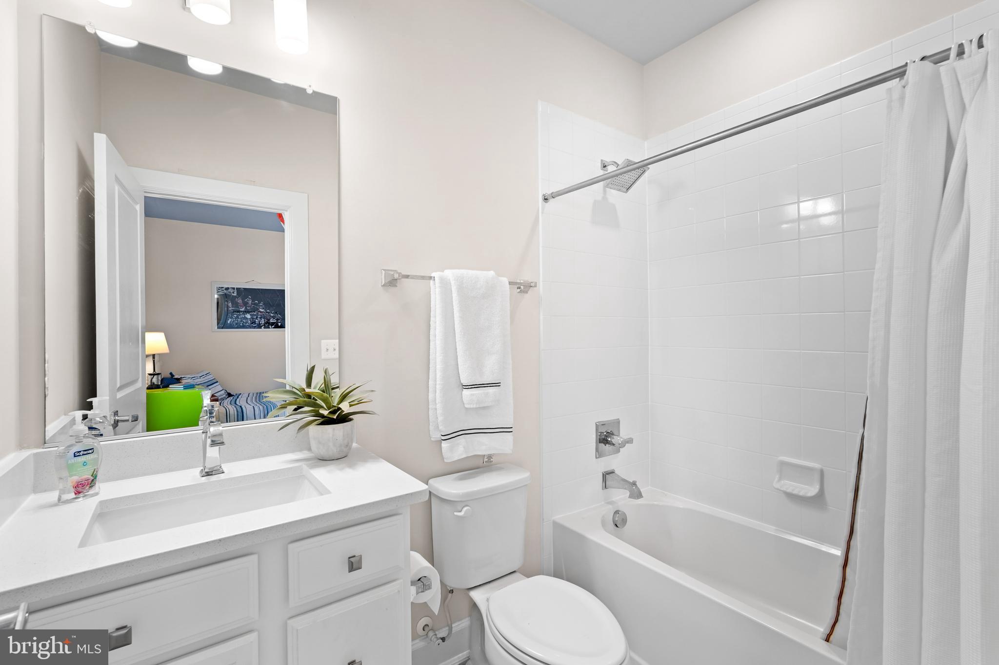 VIRGINIA CROSSING - Residential