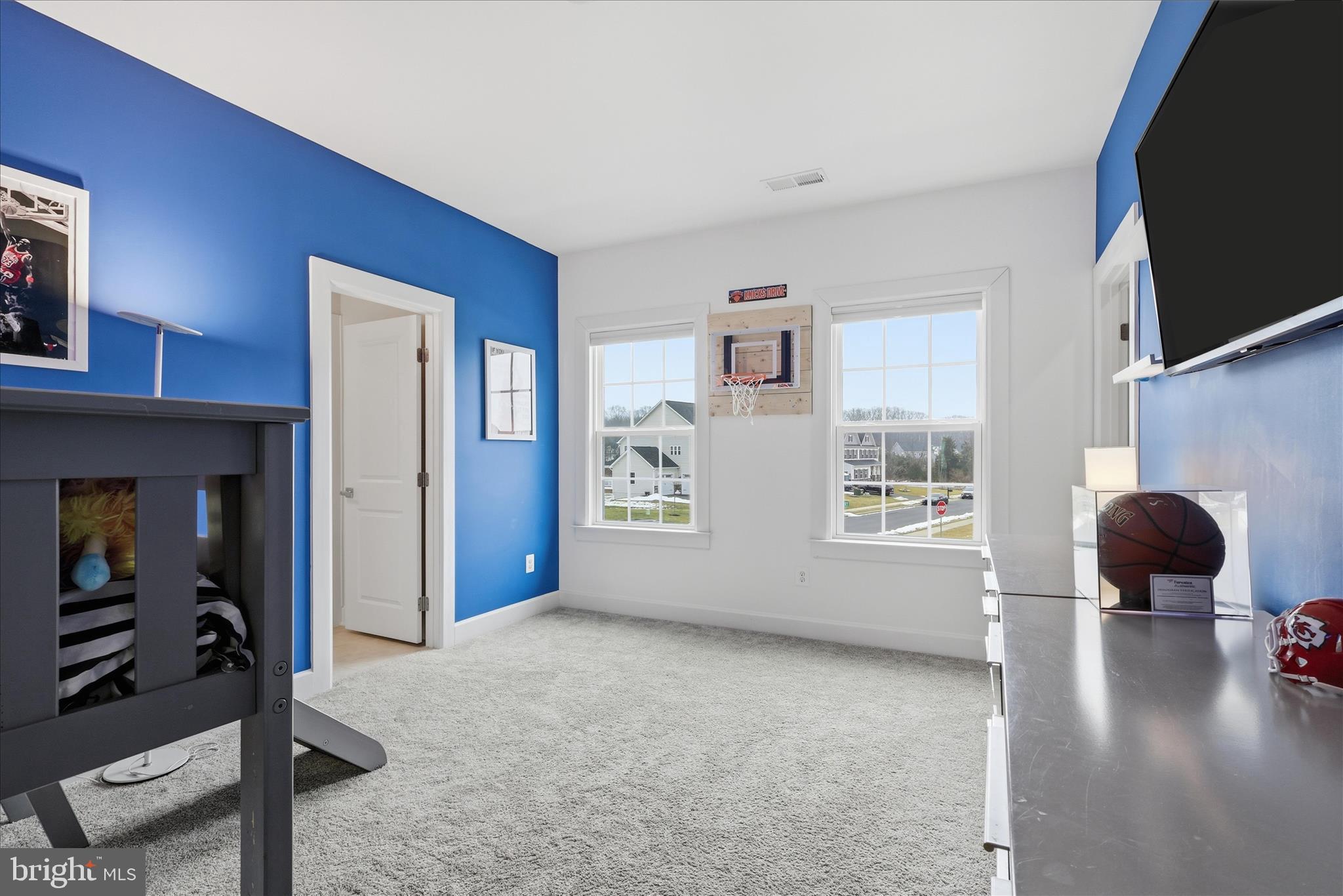 VIRGINIA CROSSING - Residential