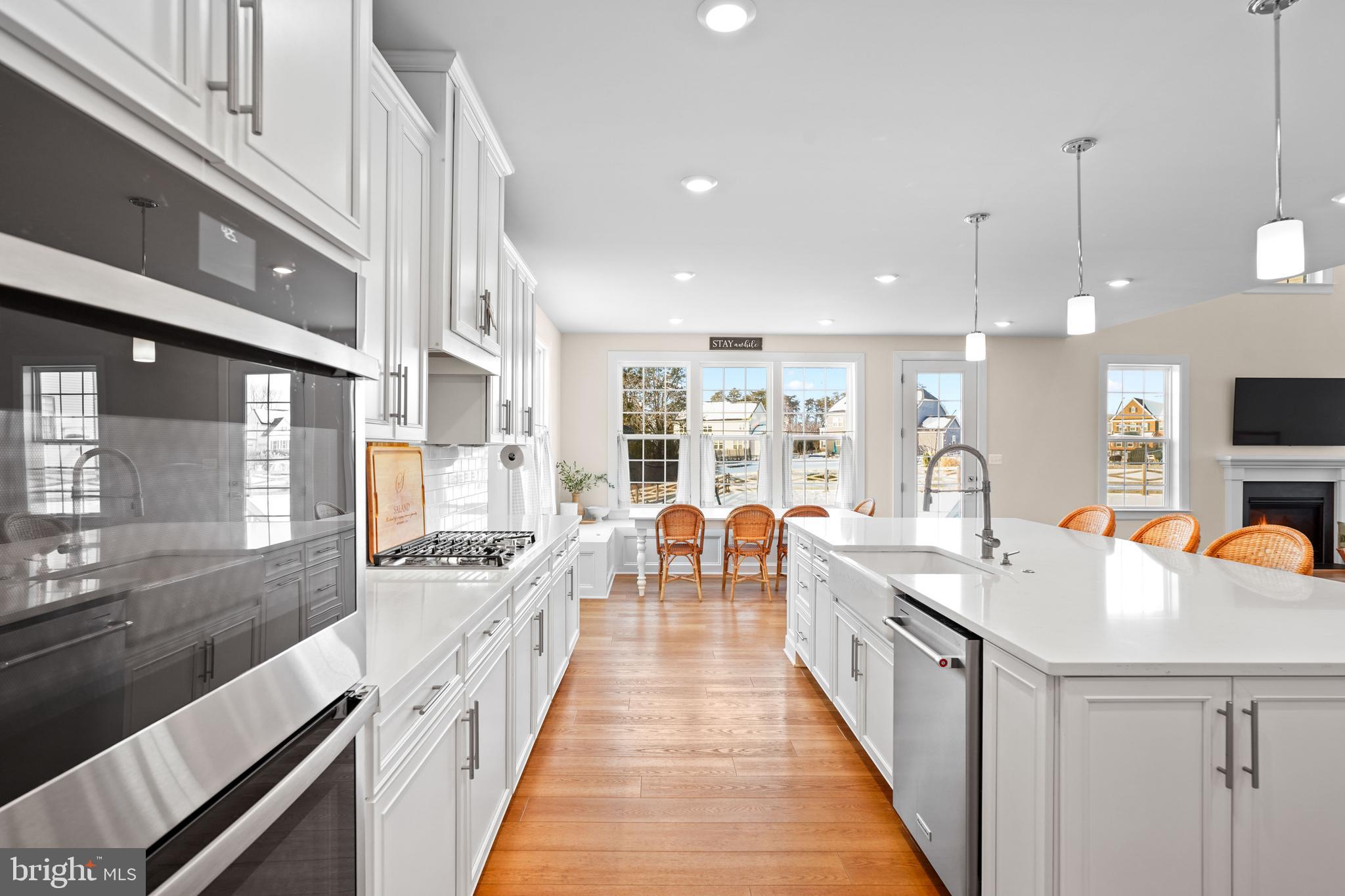 VIRGINIA CROSSING - Residential