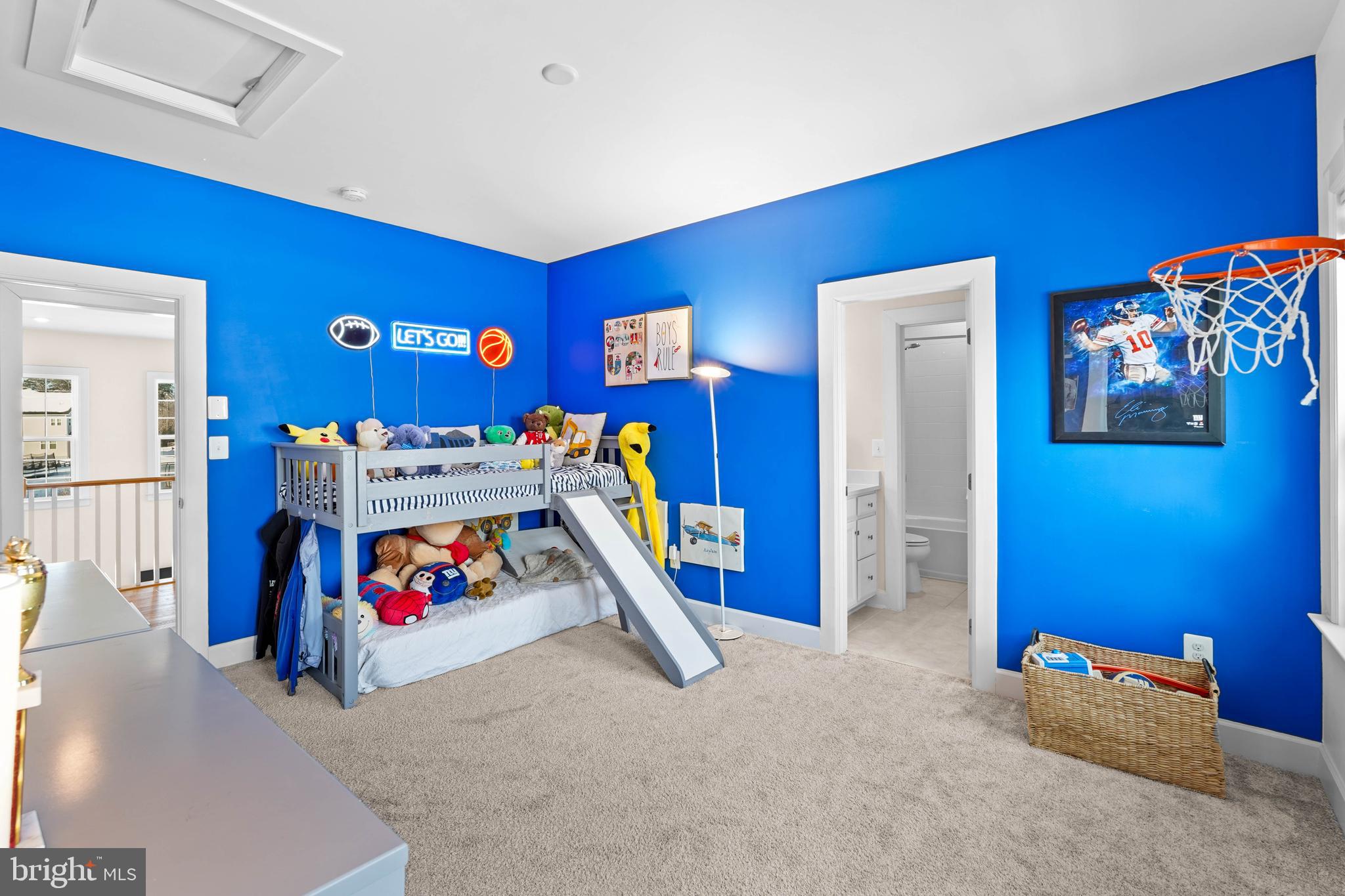 VIRGINIA CROSSING - Residential