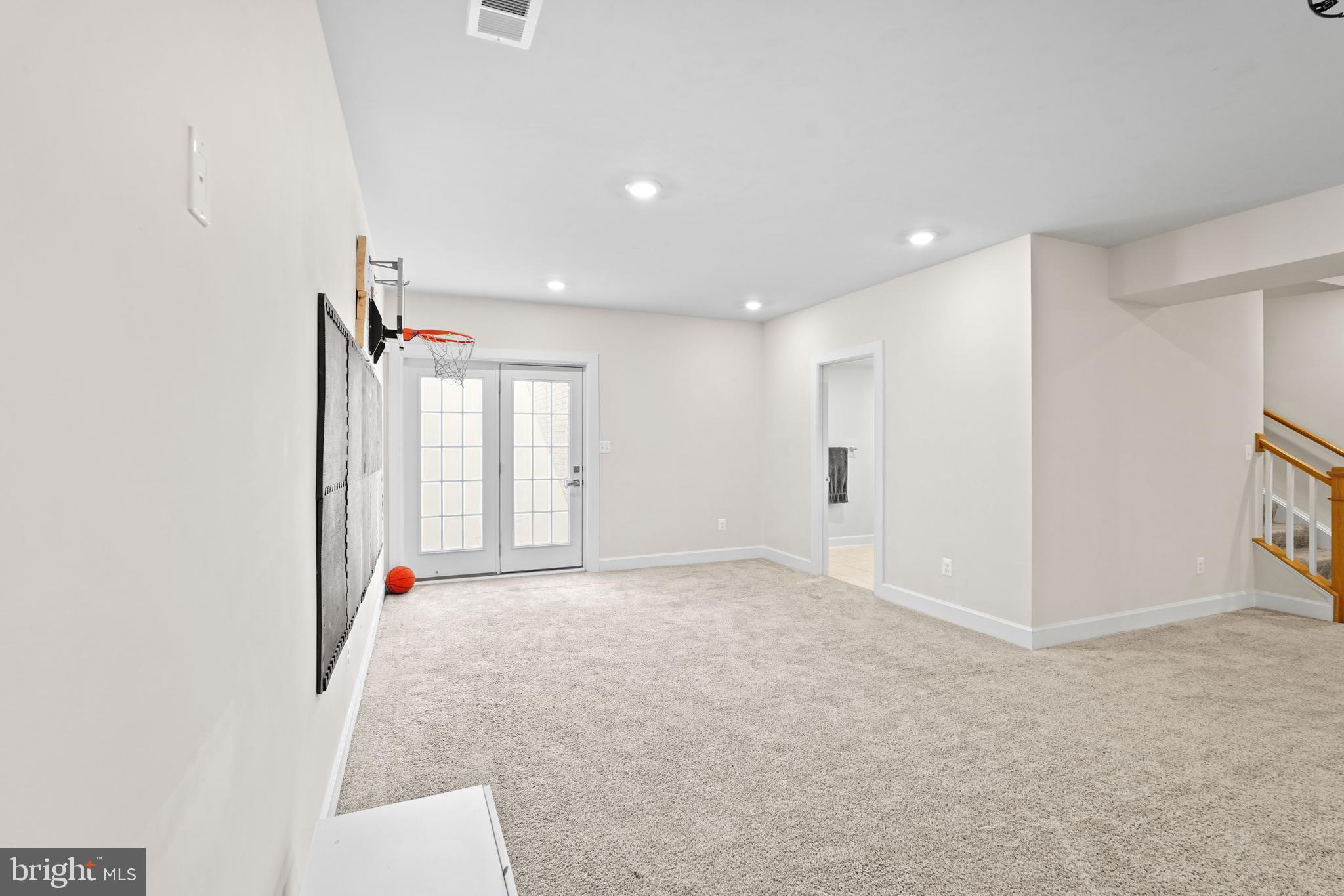 VIRGINIA CROSSING - Residential