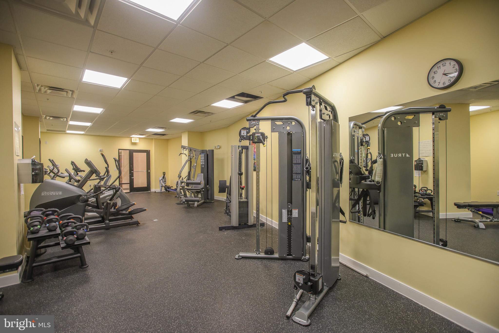 8045 AT SILVER SPRING METRO - Residential