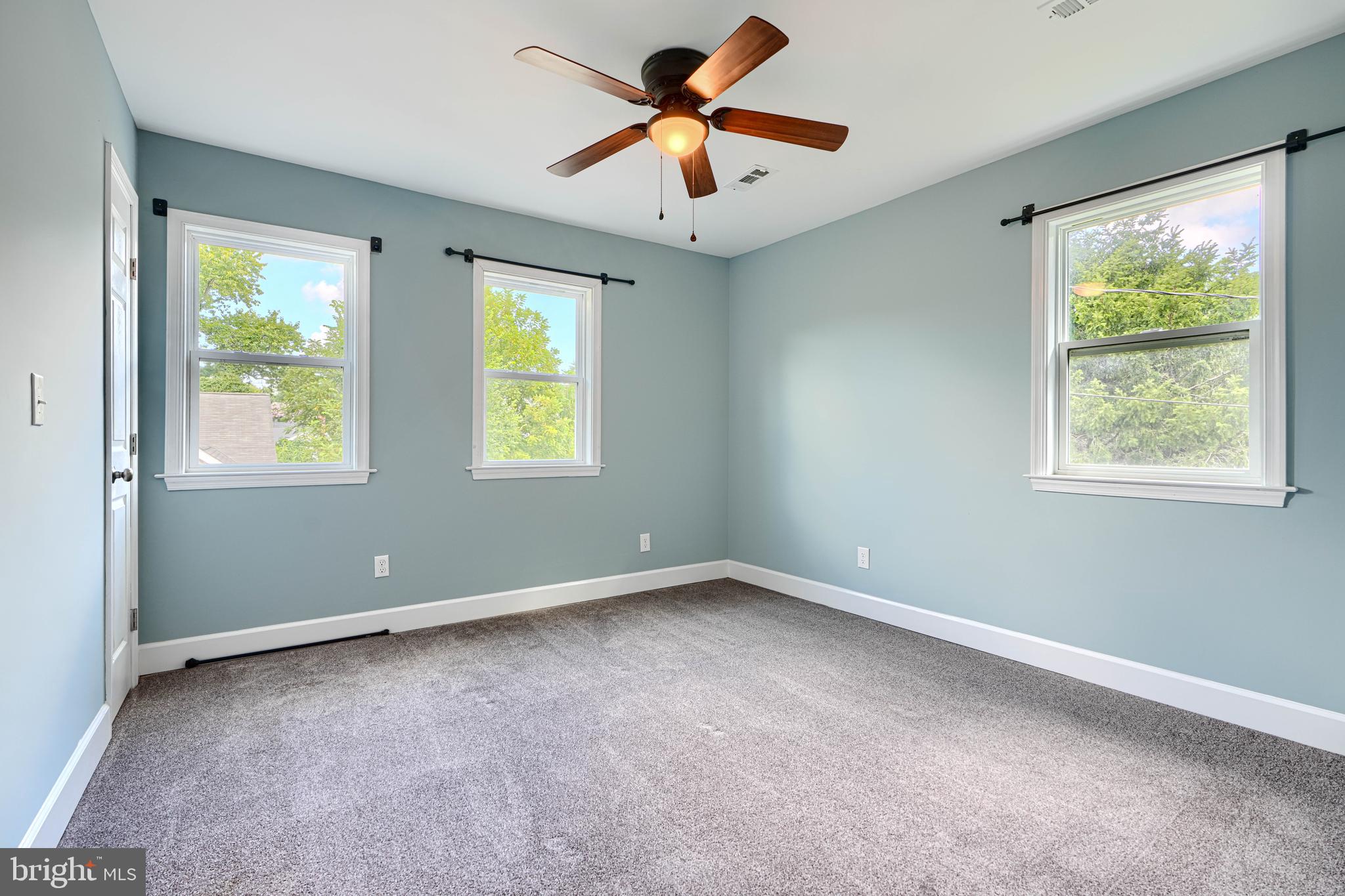 CENTREVILLE - Residential