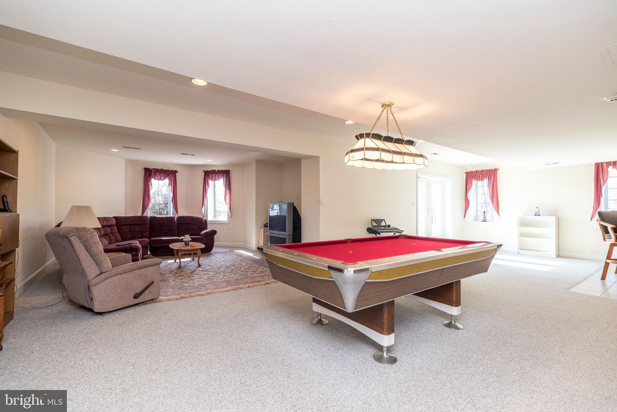 AVALLON AT MOYERS - Residential