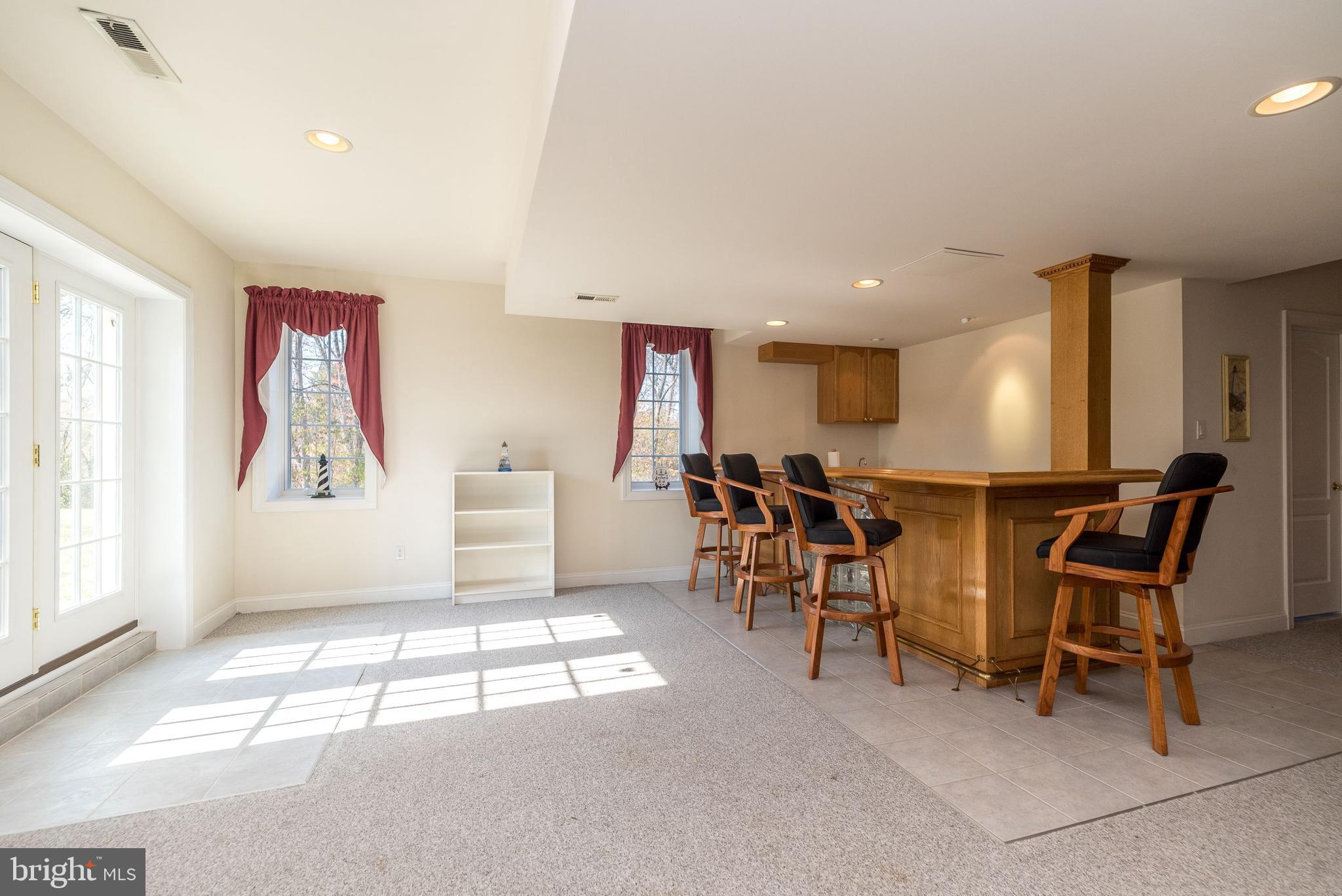 AVALLON AT MOYERS - Residential