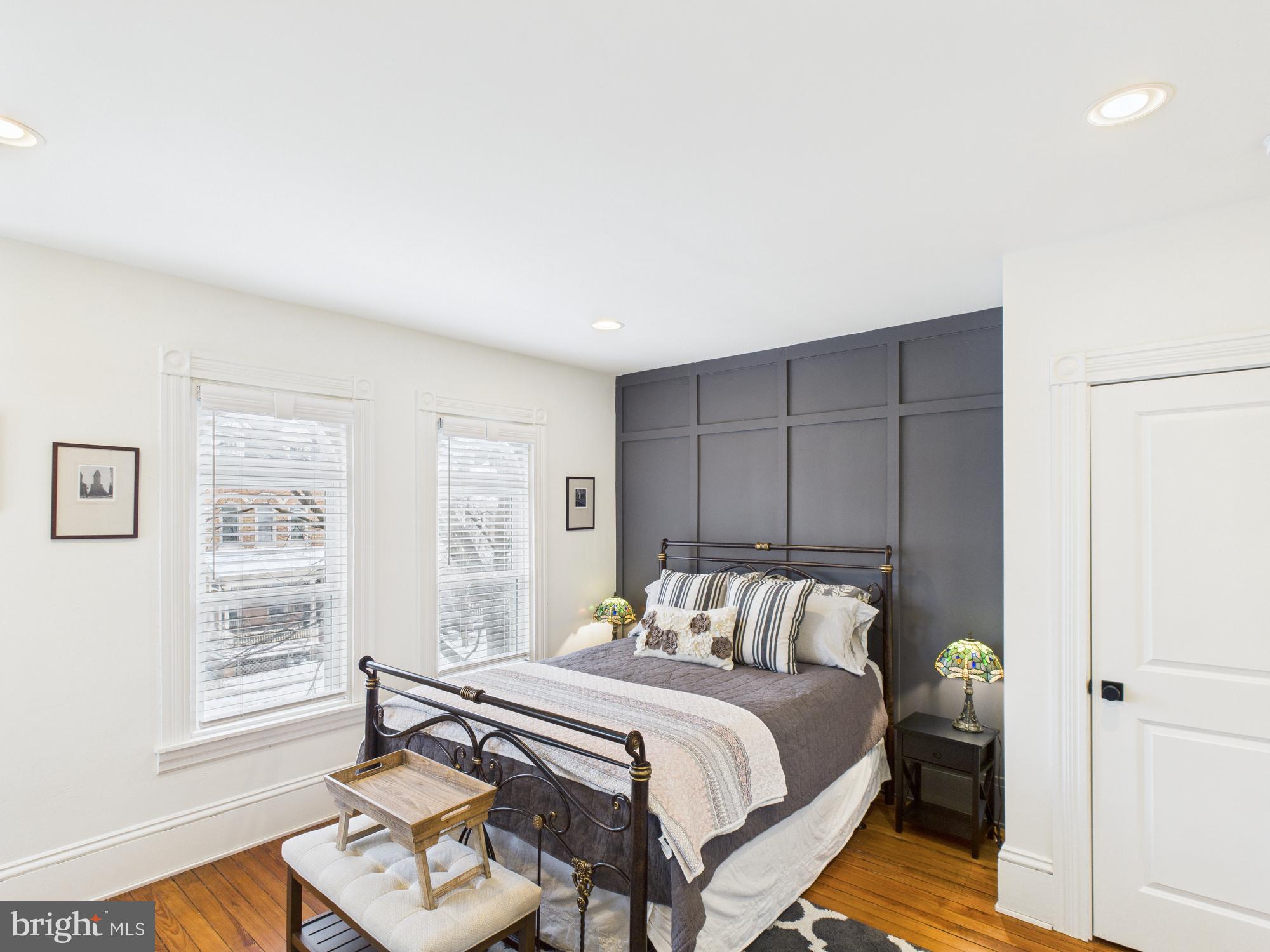 CHESTNUT HILL - Residential