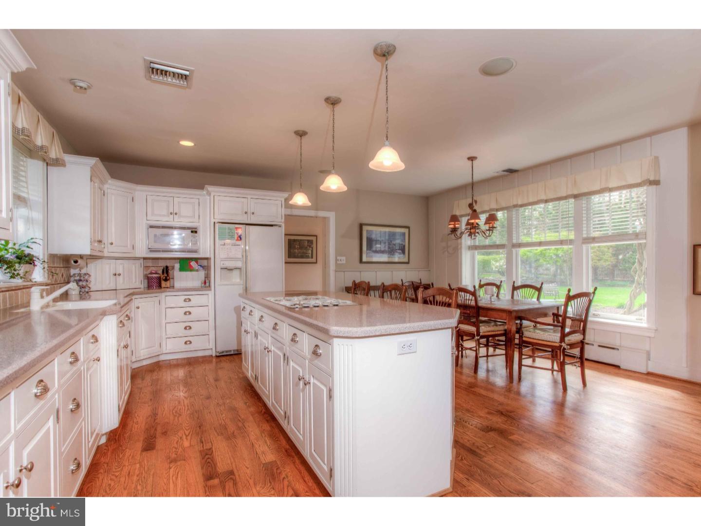 ASHWOOD MANOR - Residential