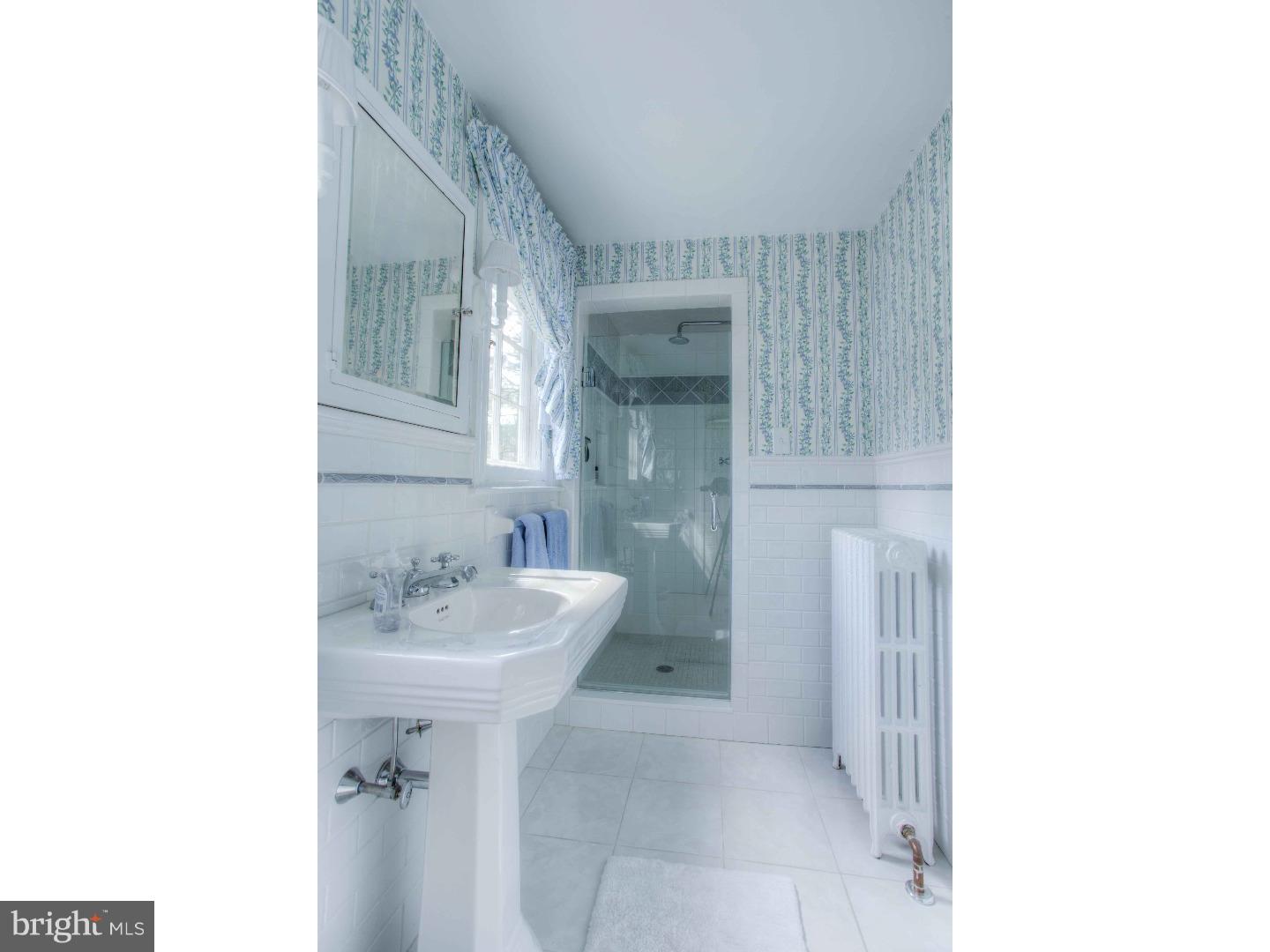 ASHWOOD MANOR - Residential