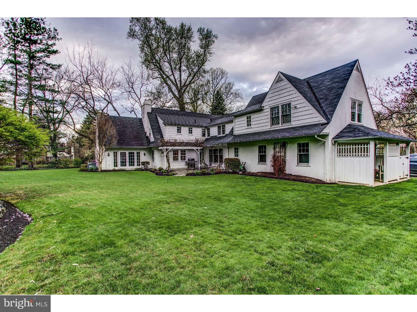 ASHWOOD MANOR - Residential