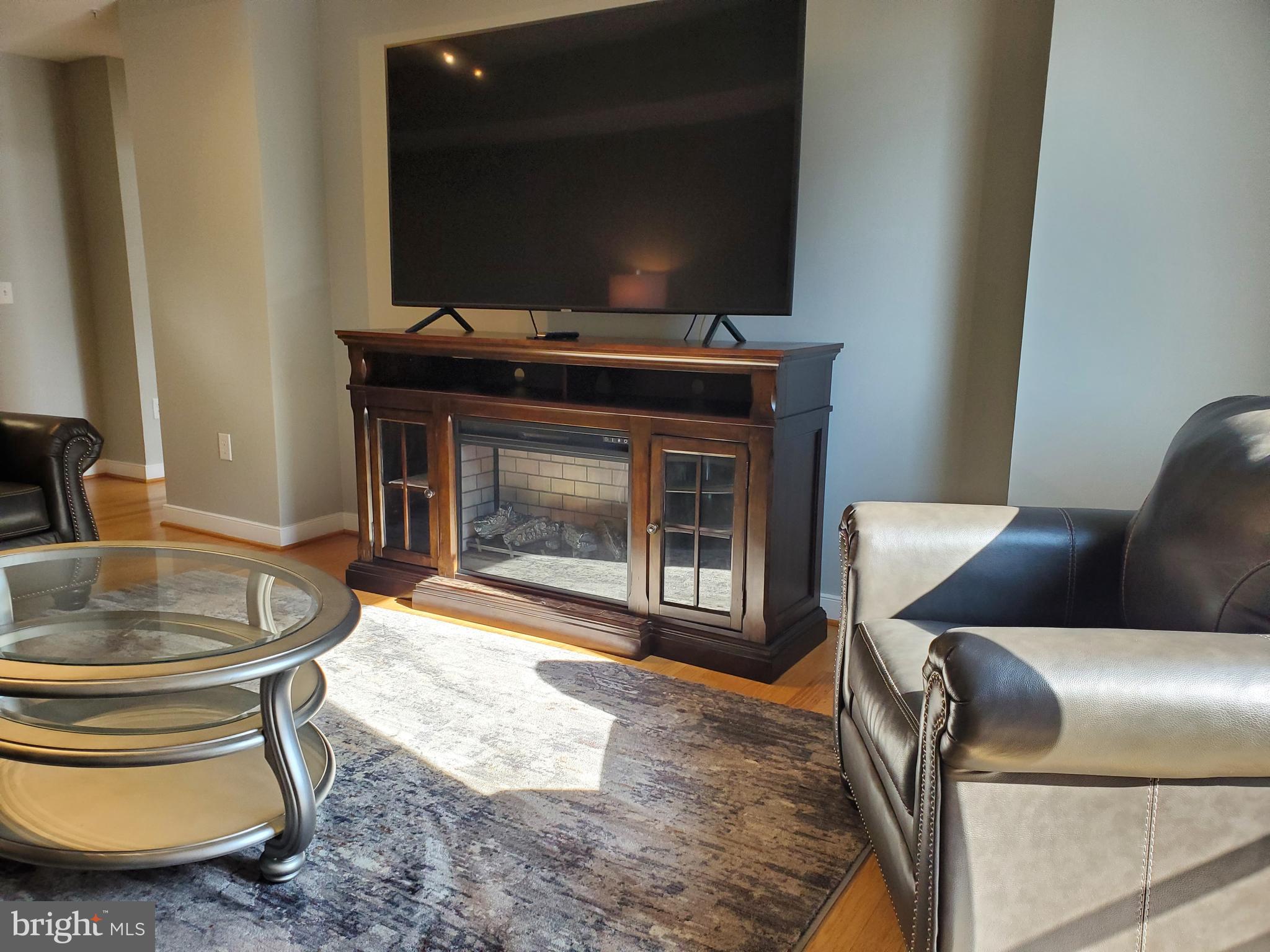 NATIONAL HARBOR - Residential Lease