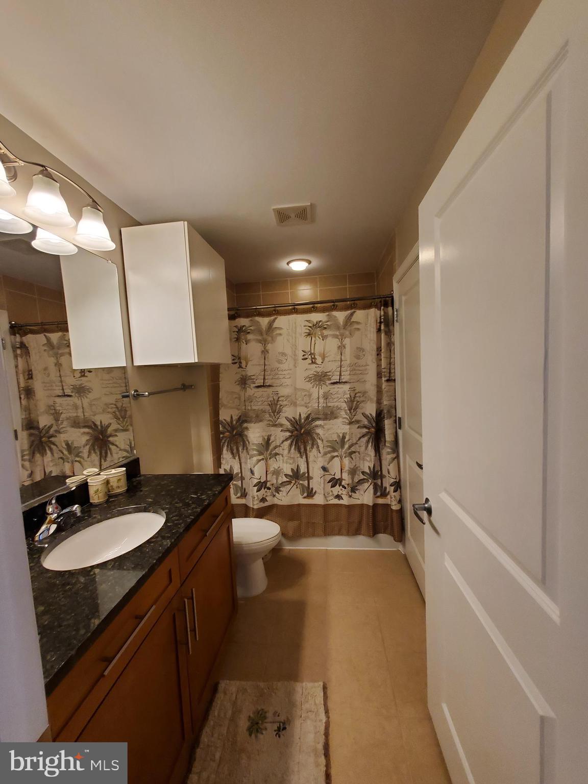 NATIONAL HARBOR - Residential Lease