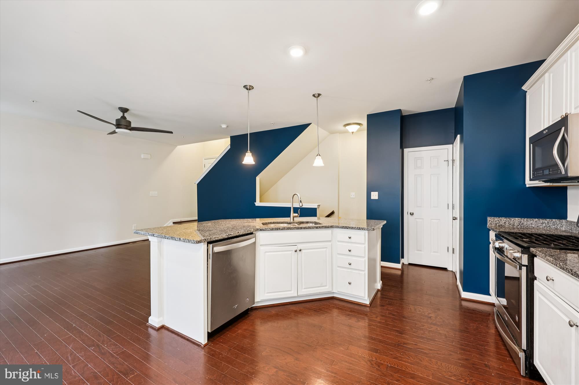 JEFFERSON PLACE - Residential