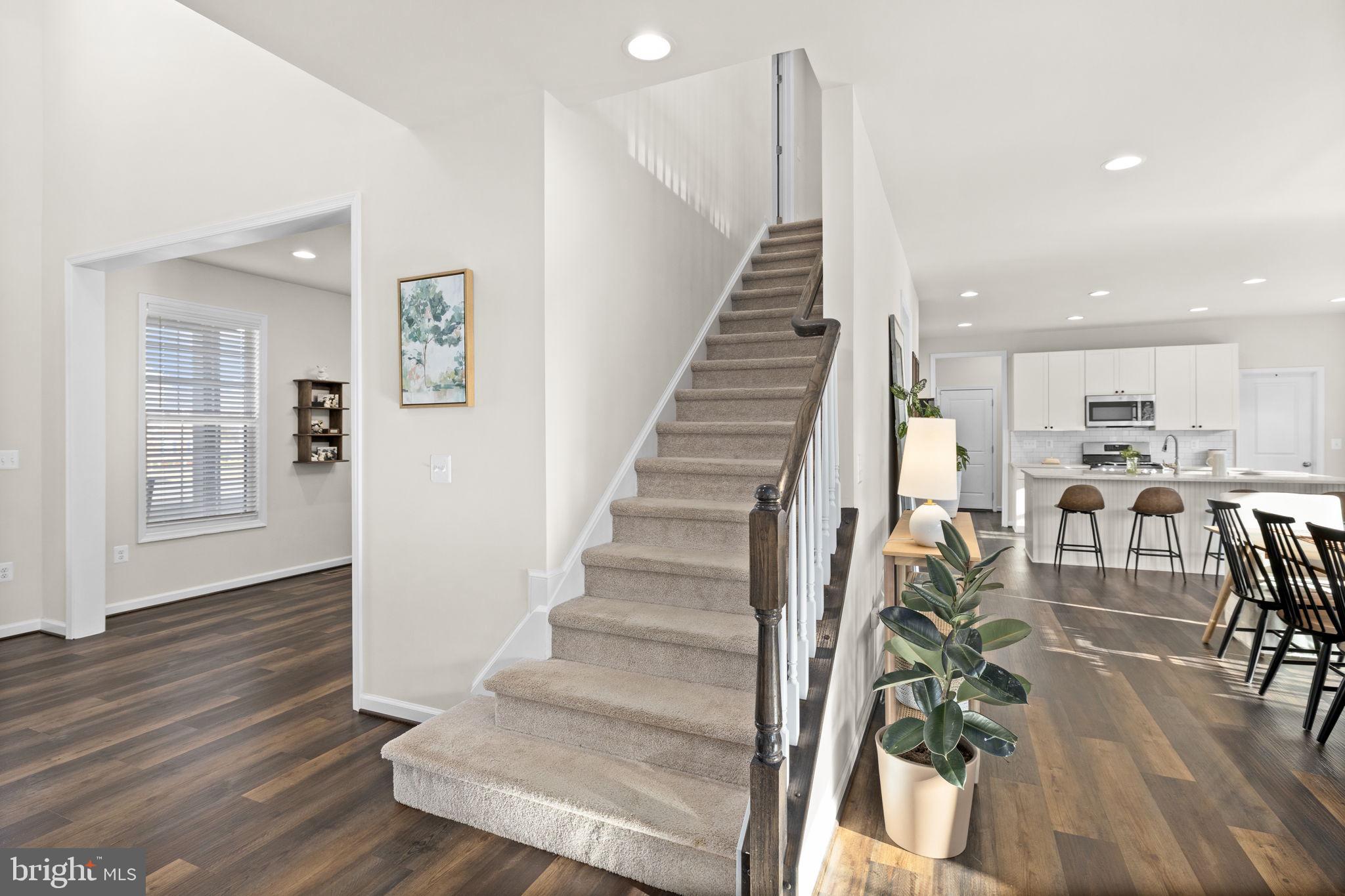 LIBERTY HALL - Residential