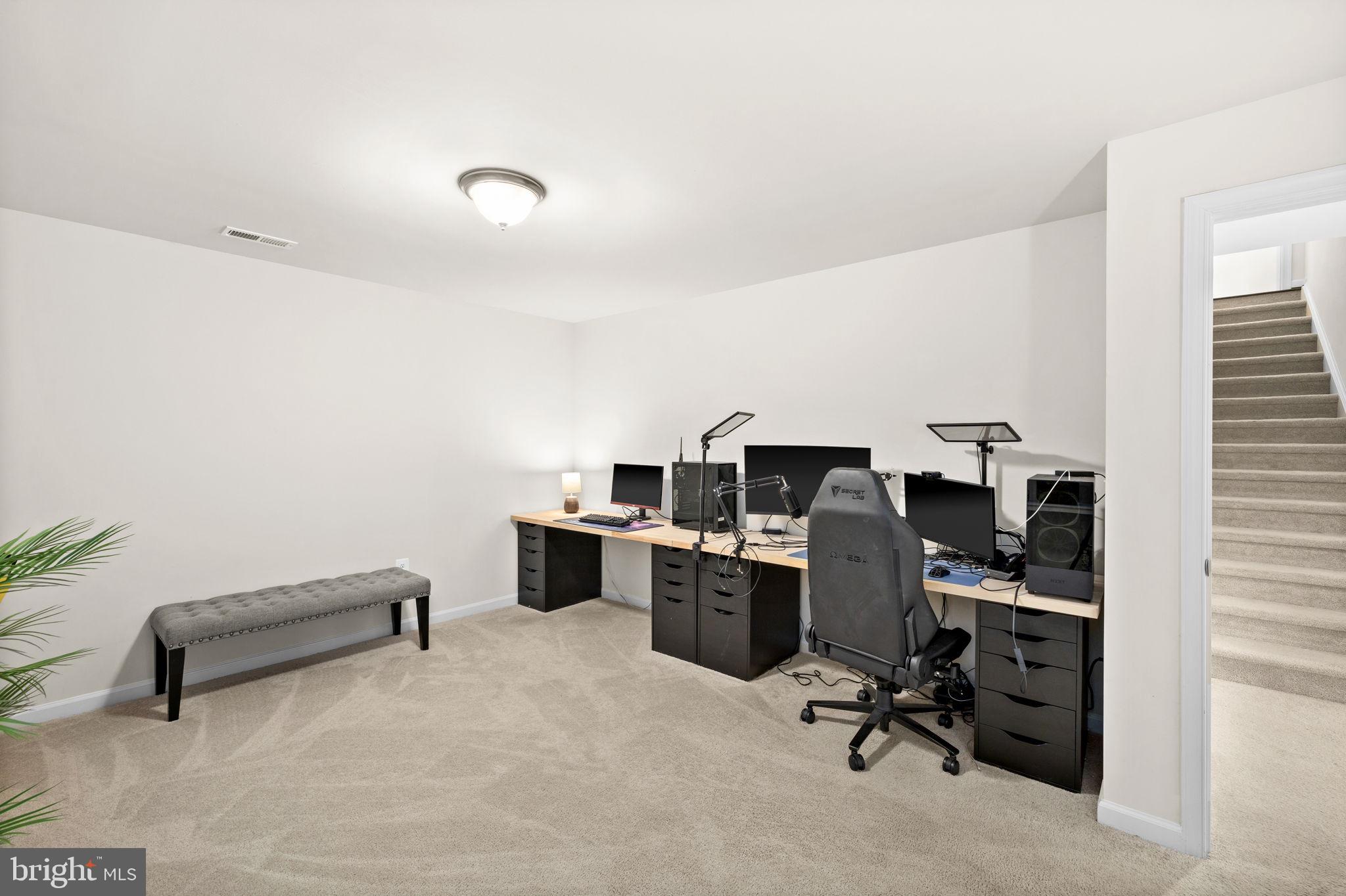 LIBERTY HALL - Residential