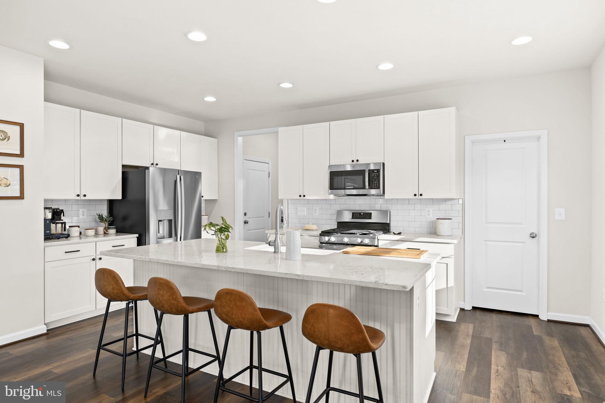 LIBERTY HALL - Residential